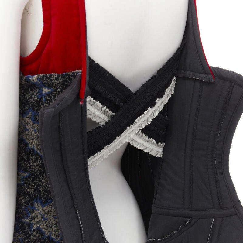 COME DES GARCONS 2001 Runway Vintage rot Samt Tweed dekonstruiert Korsett S im Angebot 4