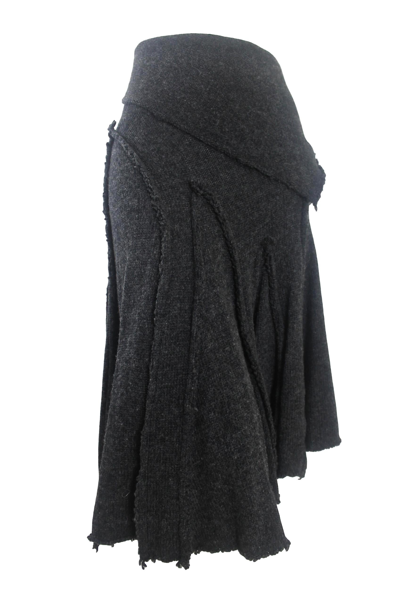 Come des Garcons 2002 Collection Wool Knit Skirt For Sale 3