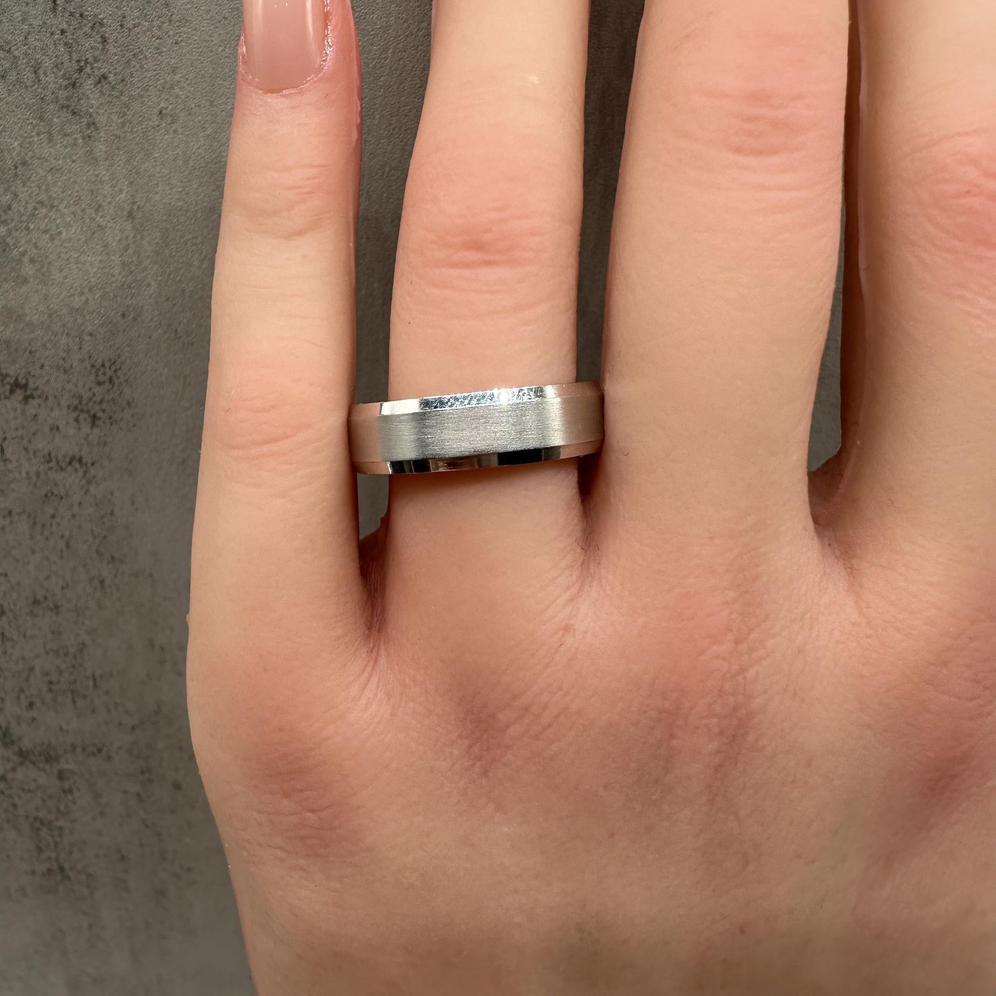 Alliance de mariage en or blanc 14kt - 6mm, Taille 10, Nouvel état Unisexe en vente