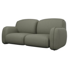 Sofá de dos plazas Comfort Savan, con tejido Easy Clean Florest, hecho a mano por Murmurio
