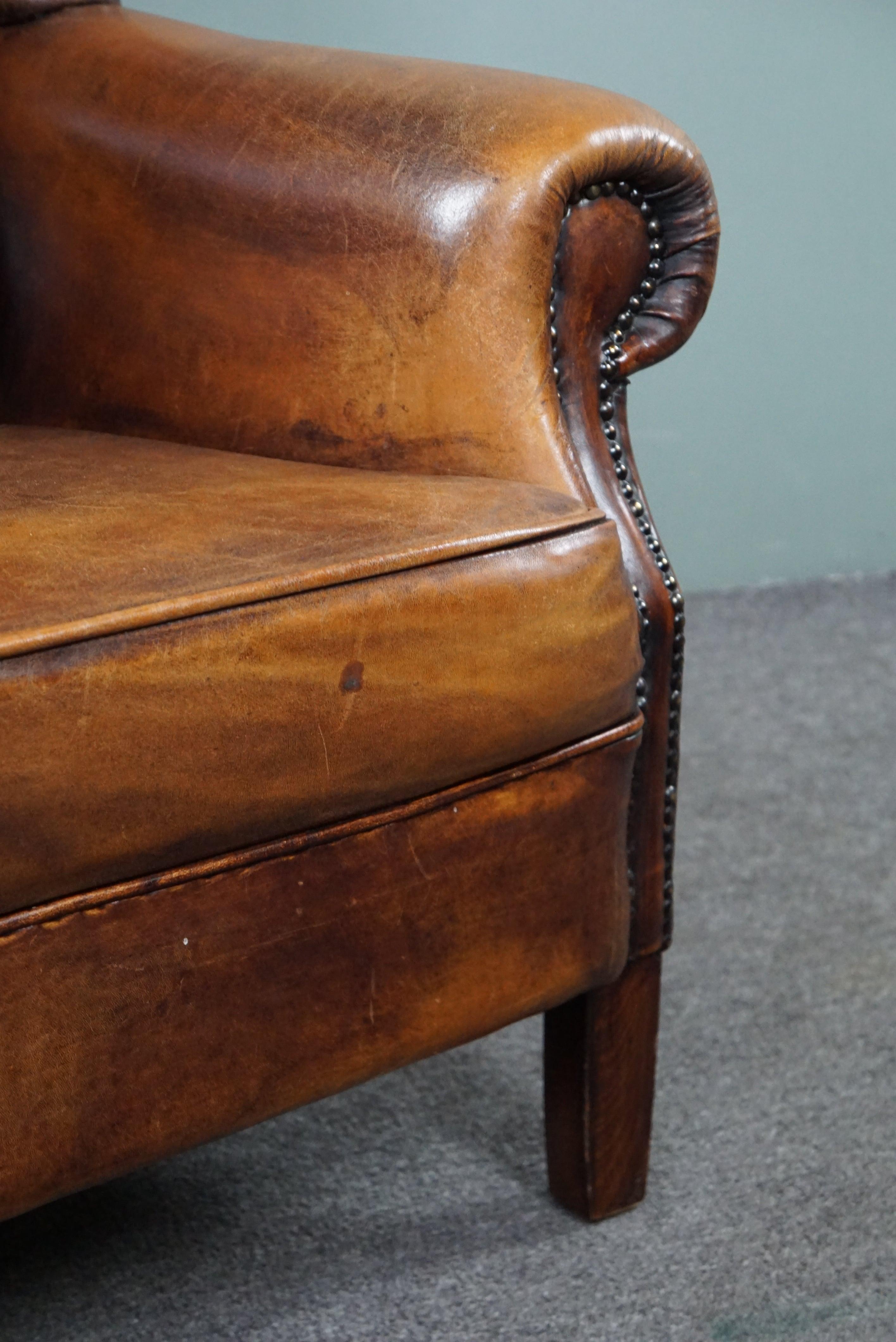 Comfortable and beautifully colored sheepskin leather wing chair 6