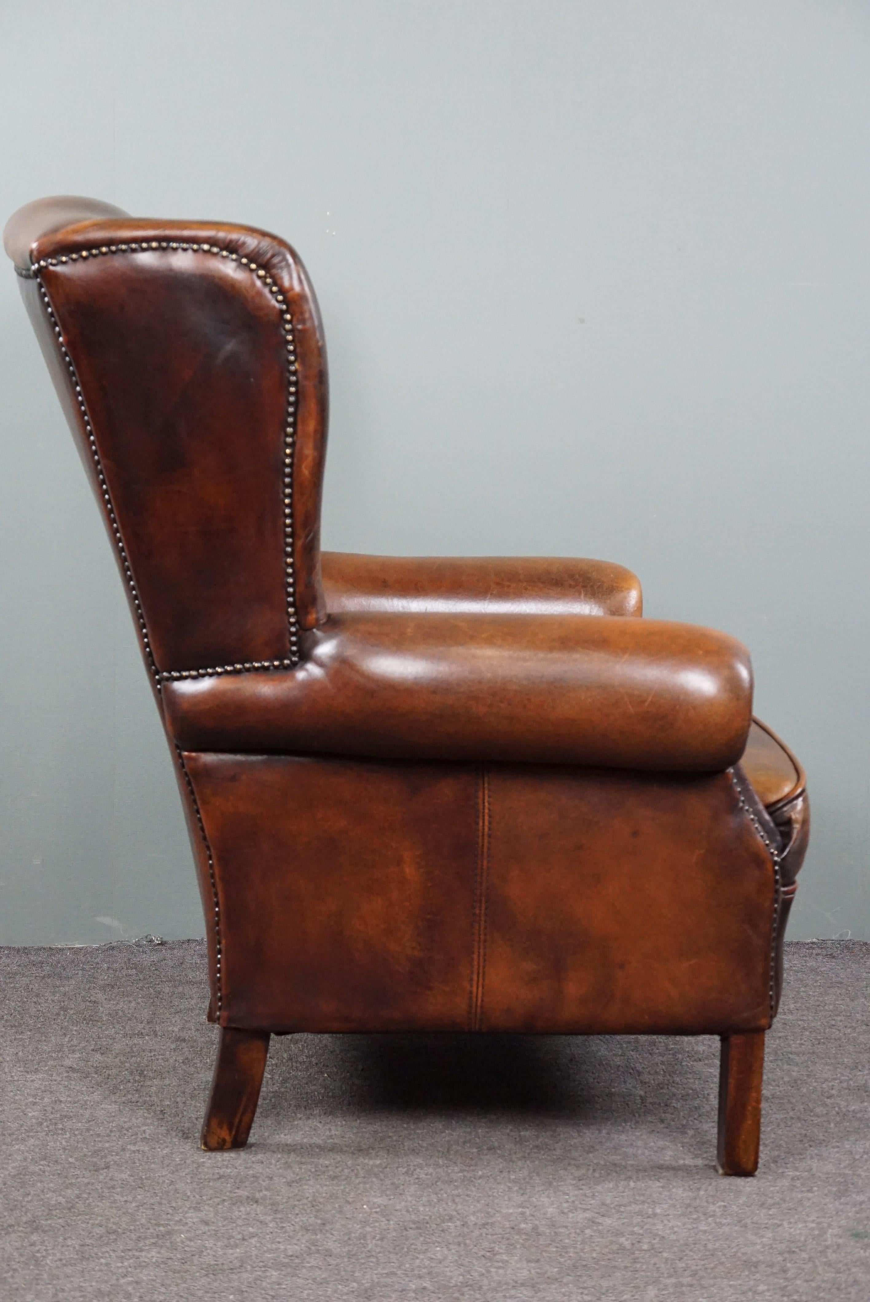 Leather Comfortable and beautifully colored sheepskin leather wing chair
