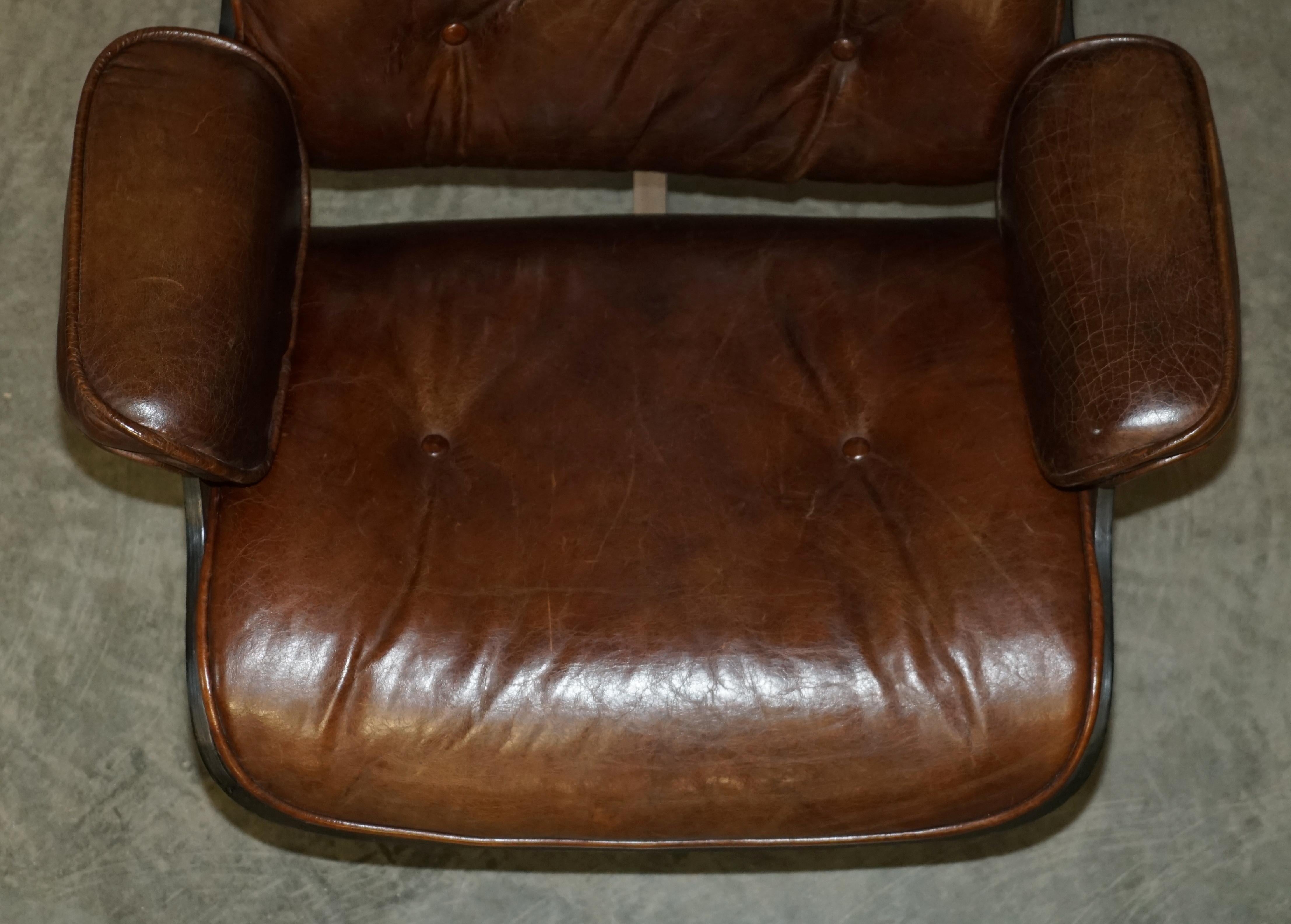 Comfortable Artsome Brown Leather Lounge Armchair & Ottoman with Bentwood Frame For Sale 2