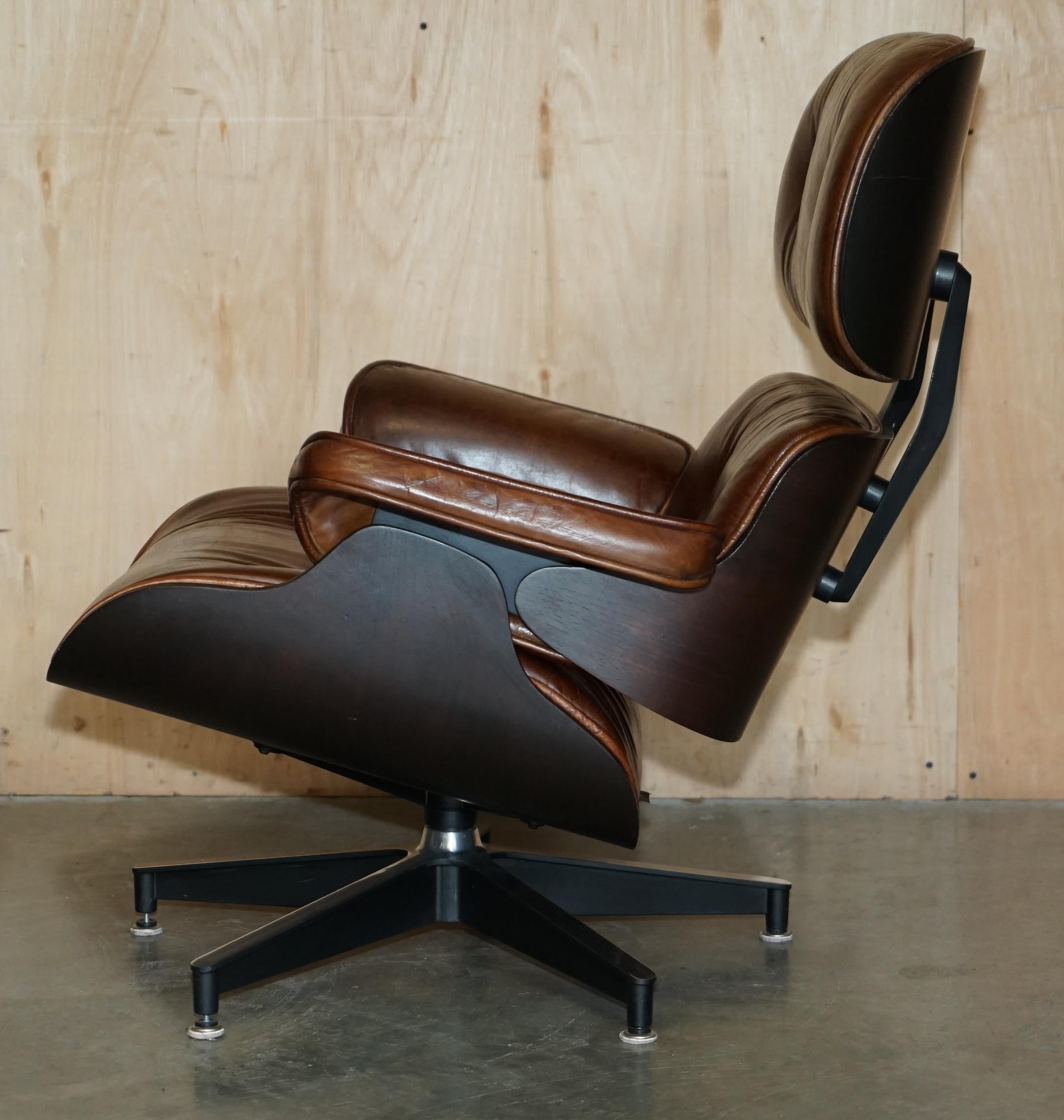 Bequemer Artsome Lounge Sessel & Ottomane aus braunem Leder mit Bugholzgestell im Angebot 6