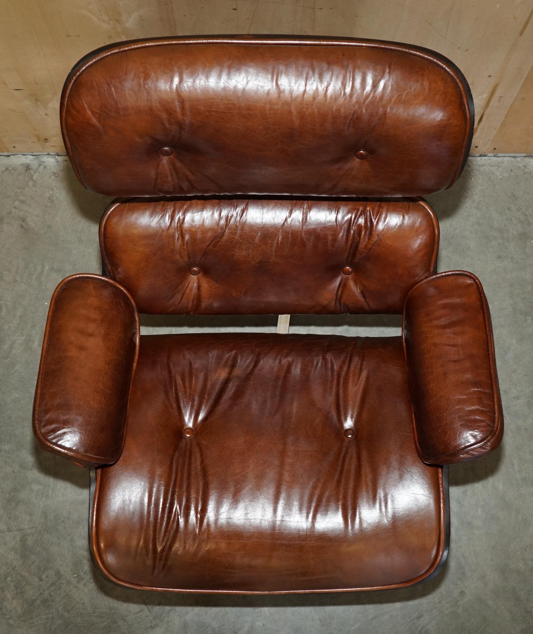 Bequemer Artsome Lounge Sessel & Ottomane aus braunem Leder mit Bugholzgestell im Zustand „Gut“ im Angebot in West Sussex, Pulborough