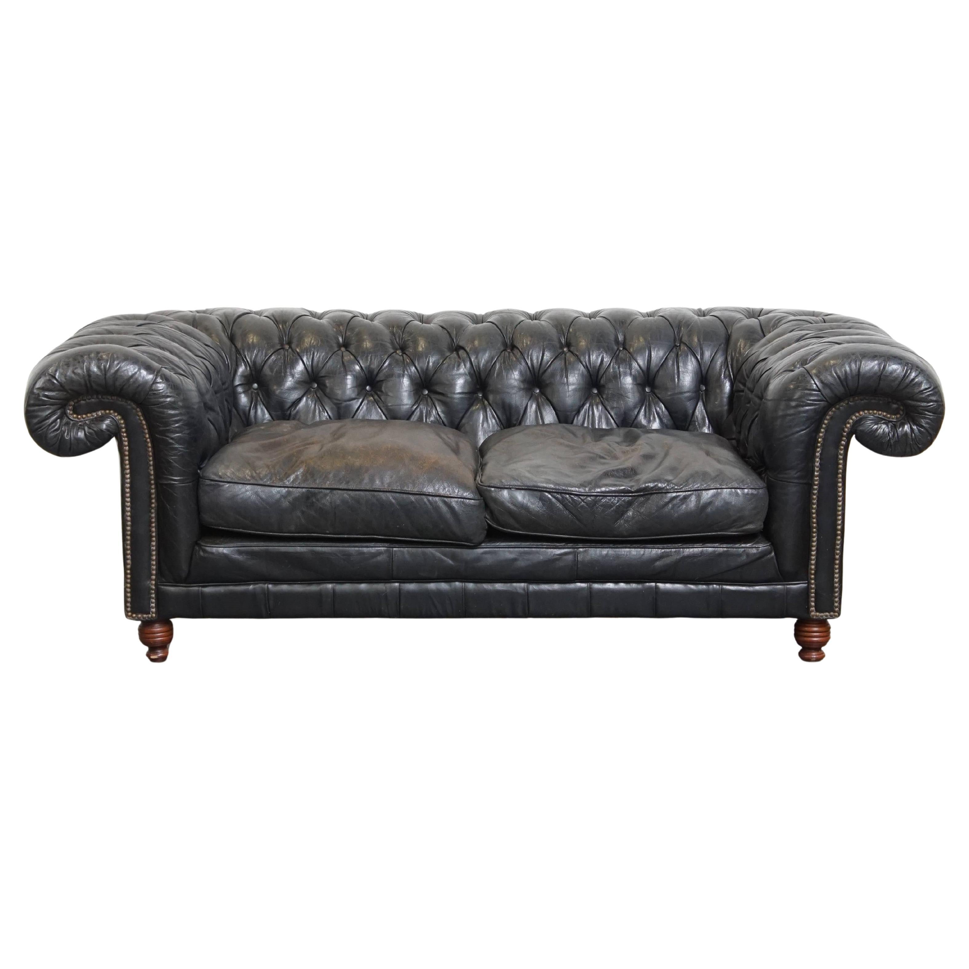 Comfortable Black Cowhide Leather Chesterfield 2.5-Seater Sofa