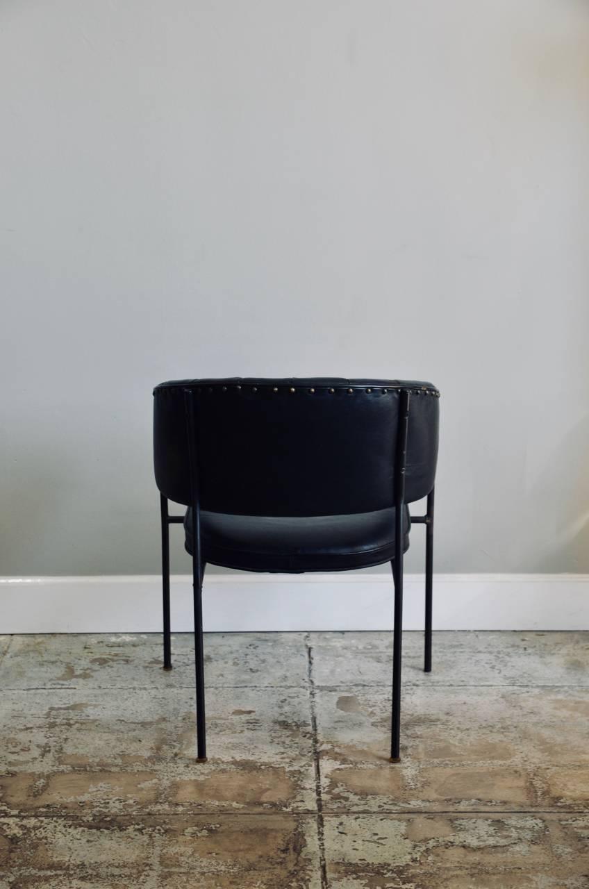 Mid-20th Century Comfortable Black Leather Croissant Armchair in the Style of Jacques Adnet
