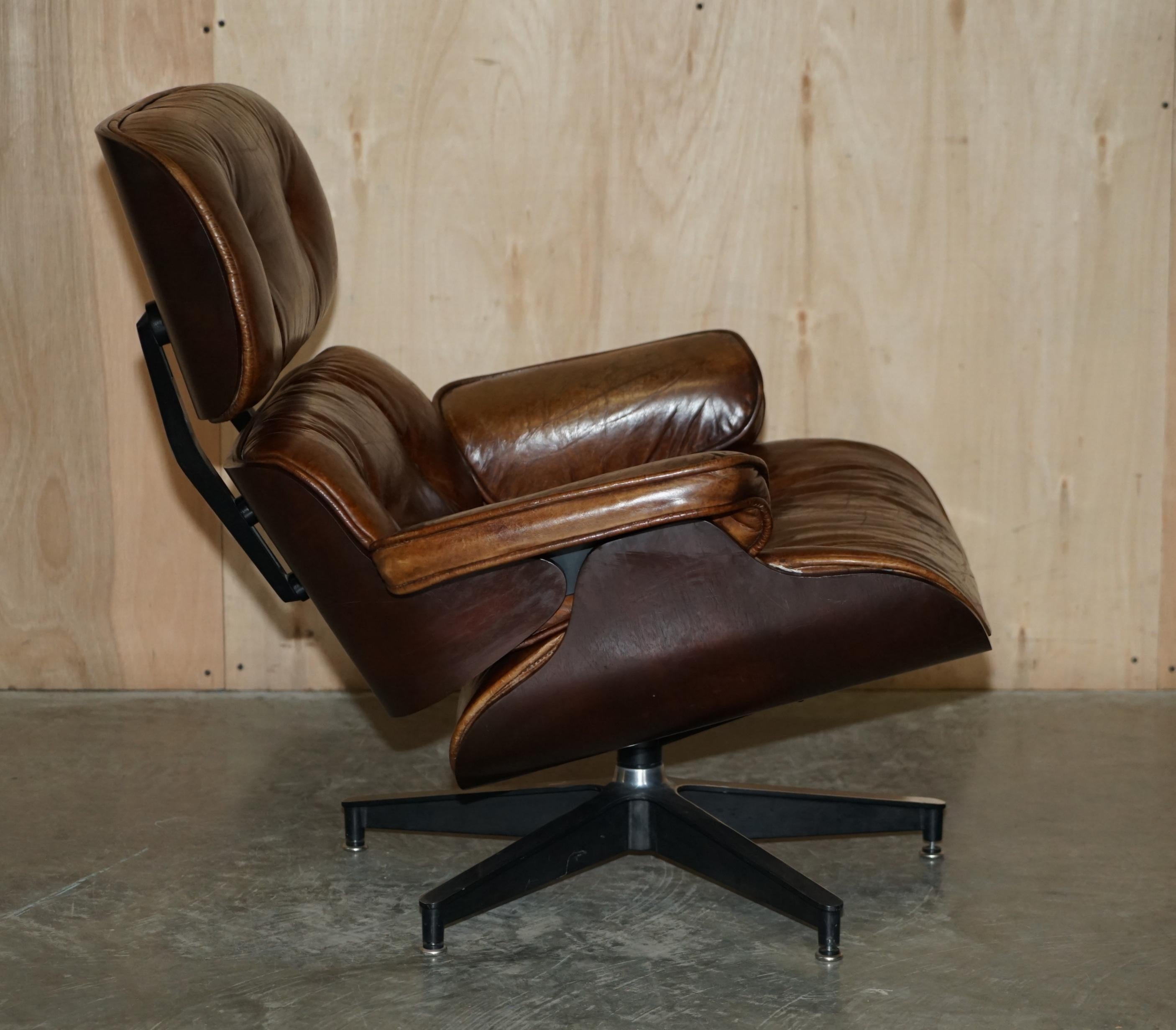 Comfortable Brown Leather Lounge Armchair & Ottoman with Teak Bentwood Frame 7