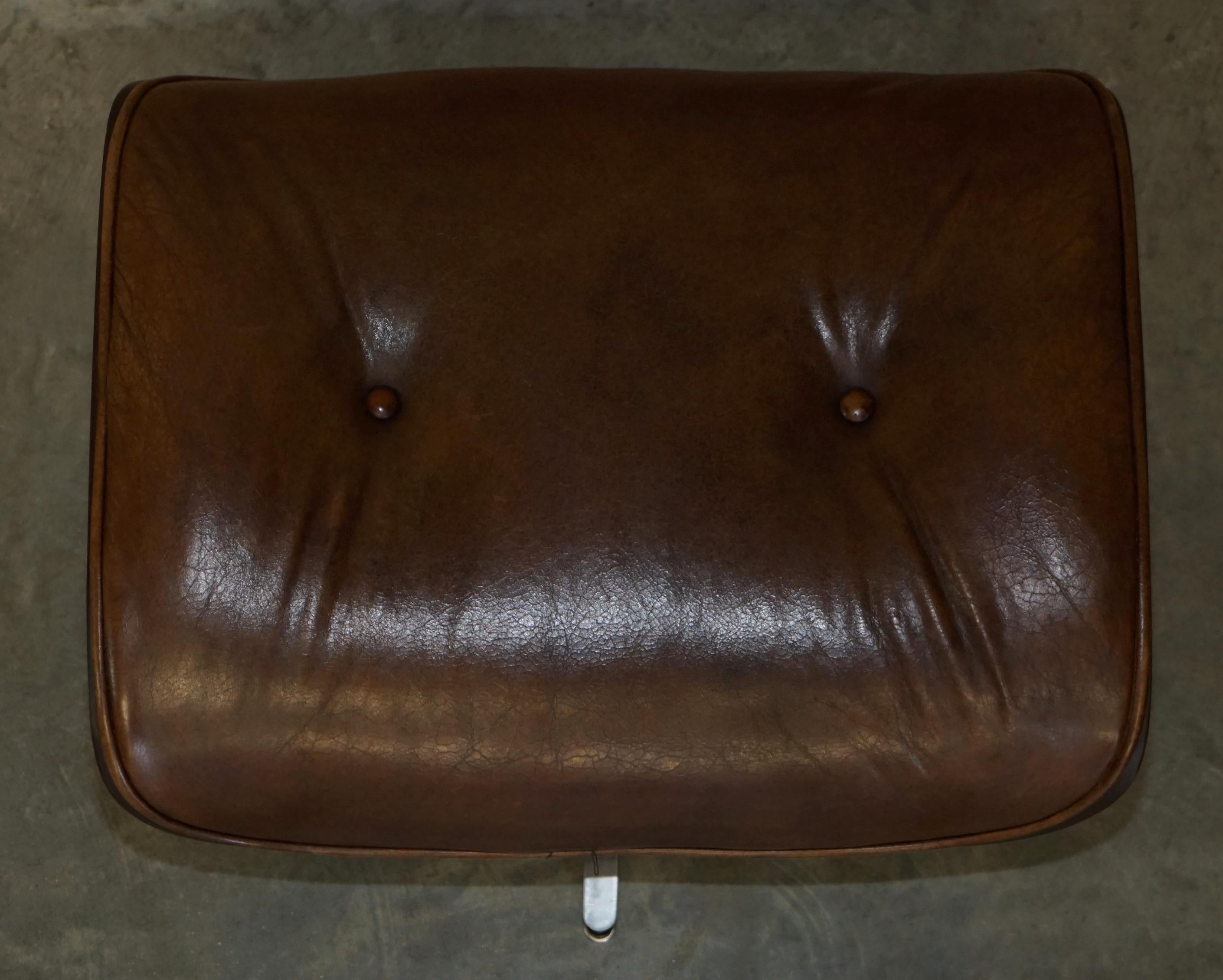 Comfortable Brown Leather Lounge Armchair & Ottoman with Teak Bentwood Frame 13