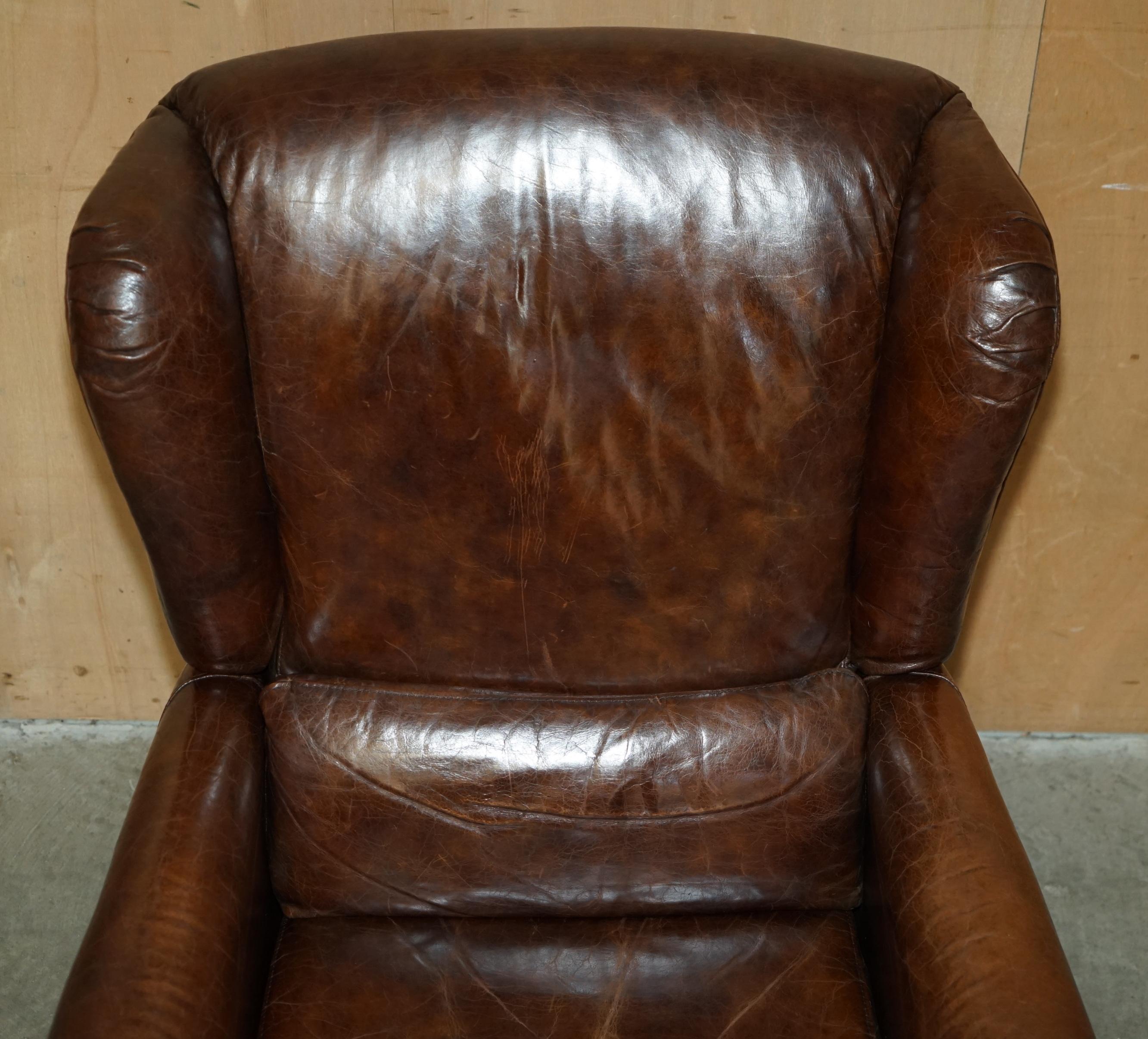 COMFORTABLE CHESTERFIELD TUFTED HERITAGE BROWN LEATHER RECLINER ARMCHAiR (Englisch) im Angebot