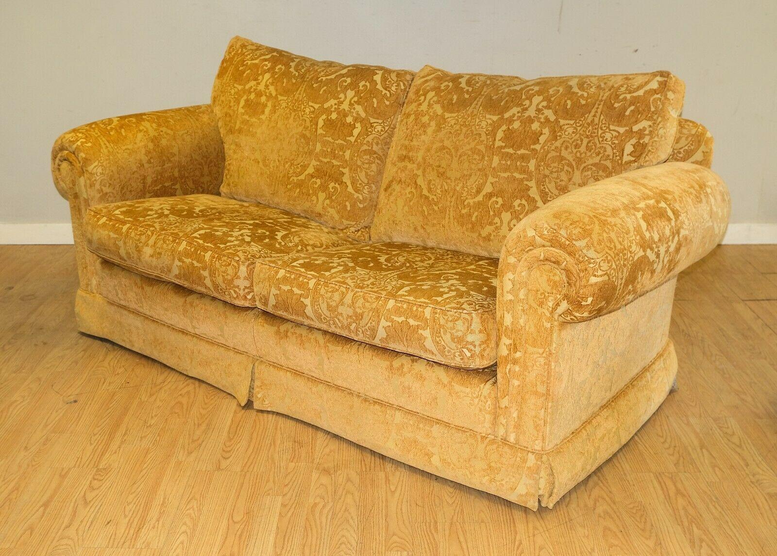 Hand-Crafted Comfortable Duresta Walford Two Seater Tumeric Sofa with Reversible Cushions