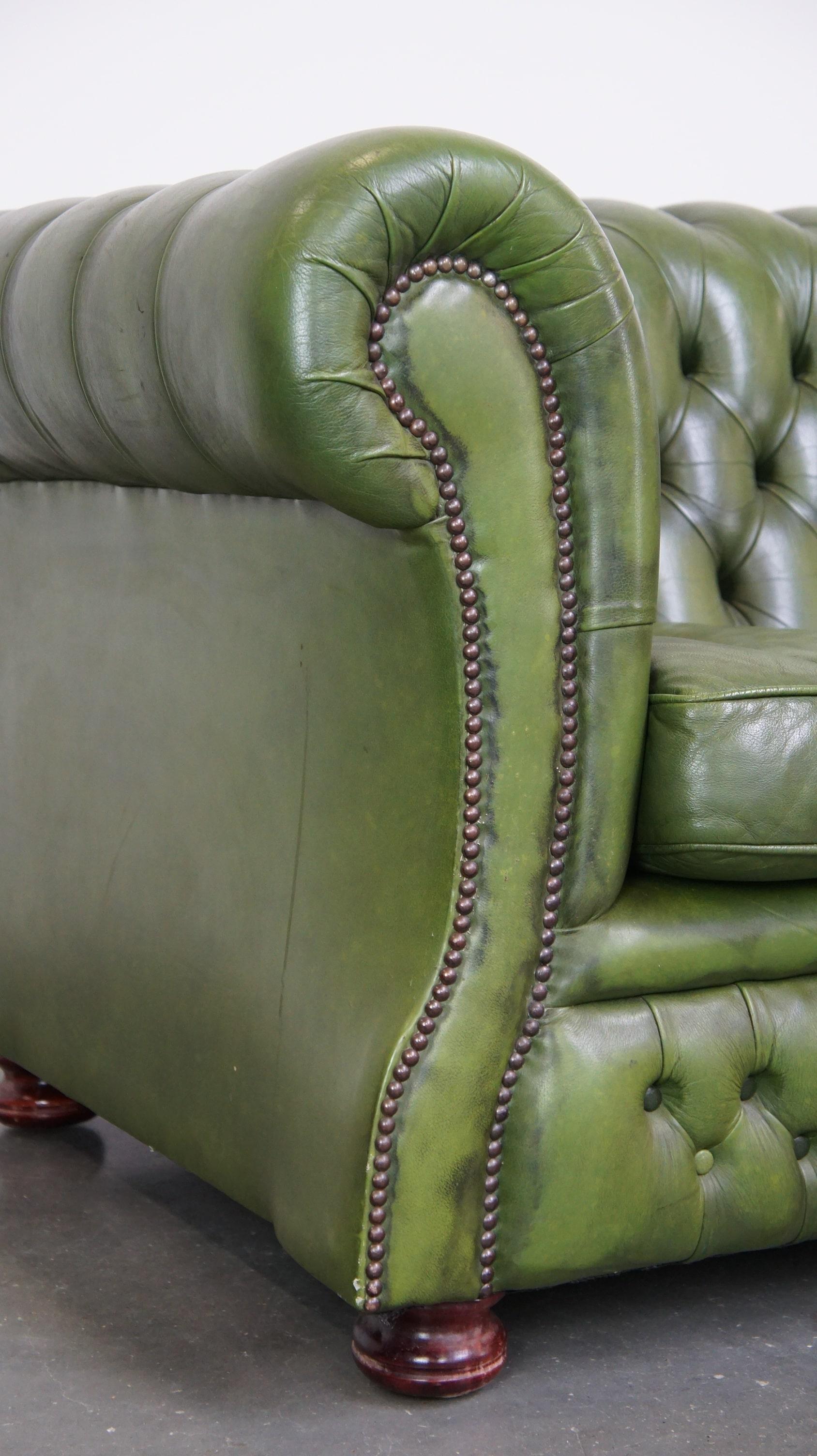 Comfortable, green, cowhide leather spacious 3-seater English Chesterfield sofa 8