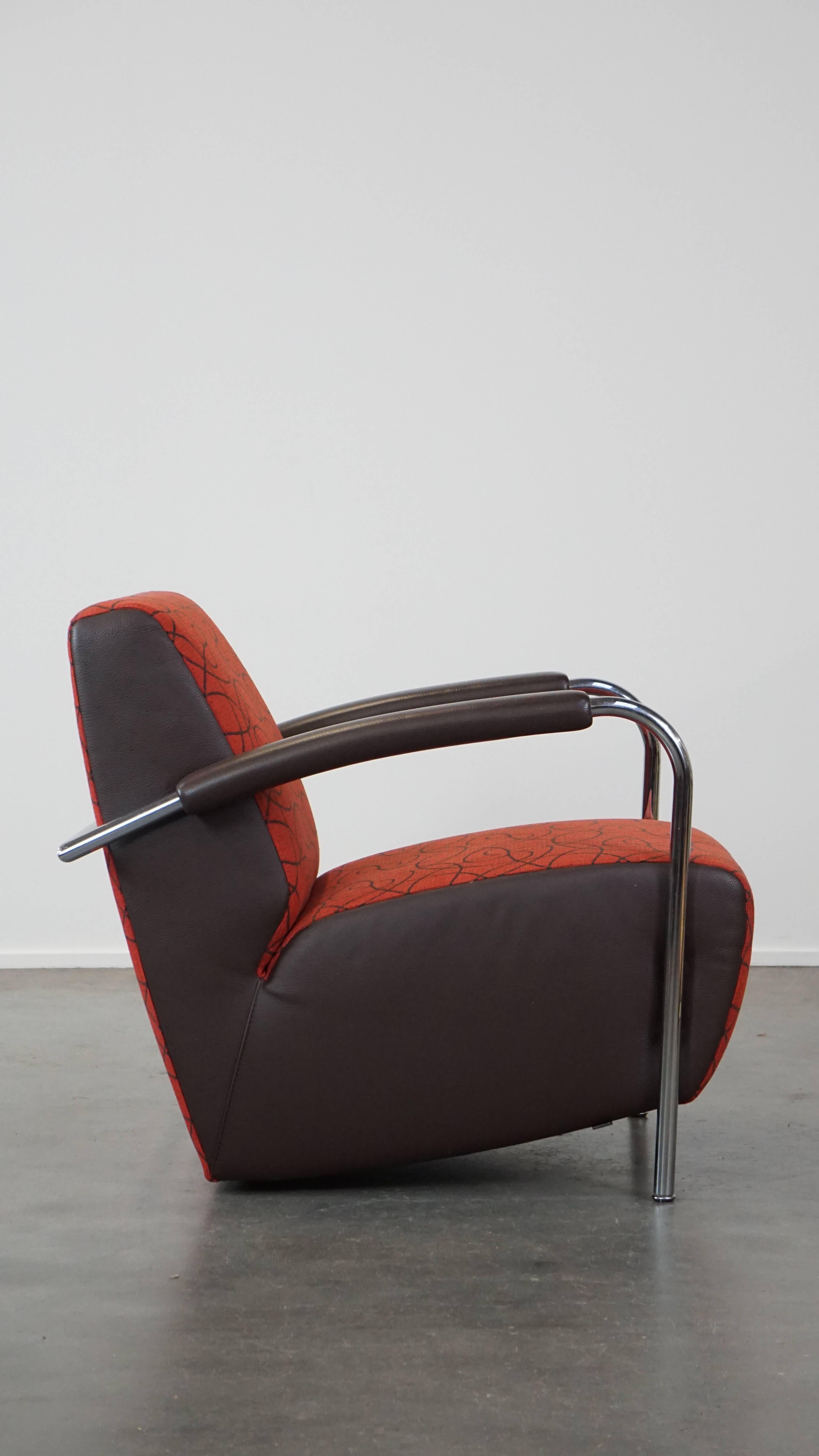 Néerlandais Fauteuil de design LeoLux modèle Scylla avec coussin de dossier supplémentaire en vente