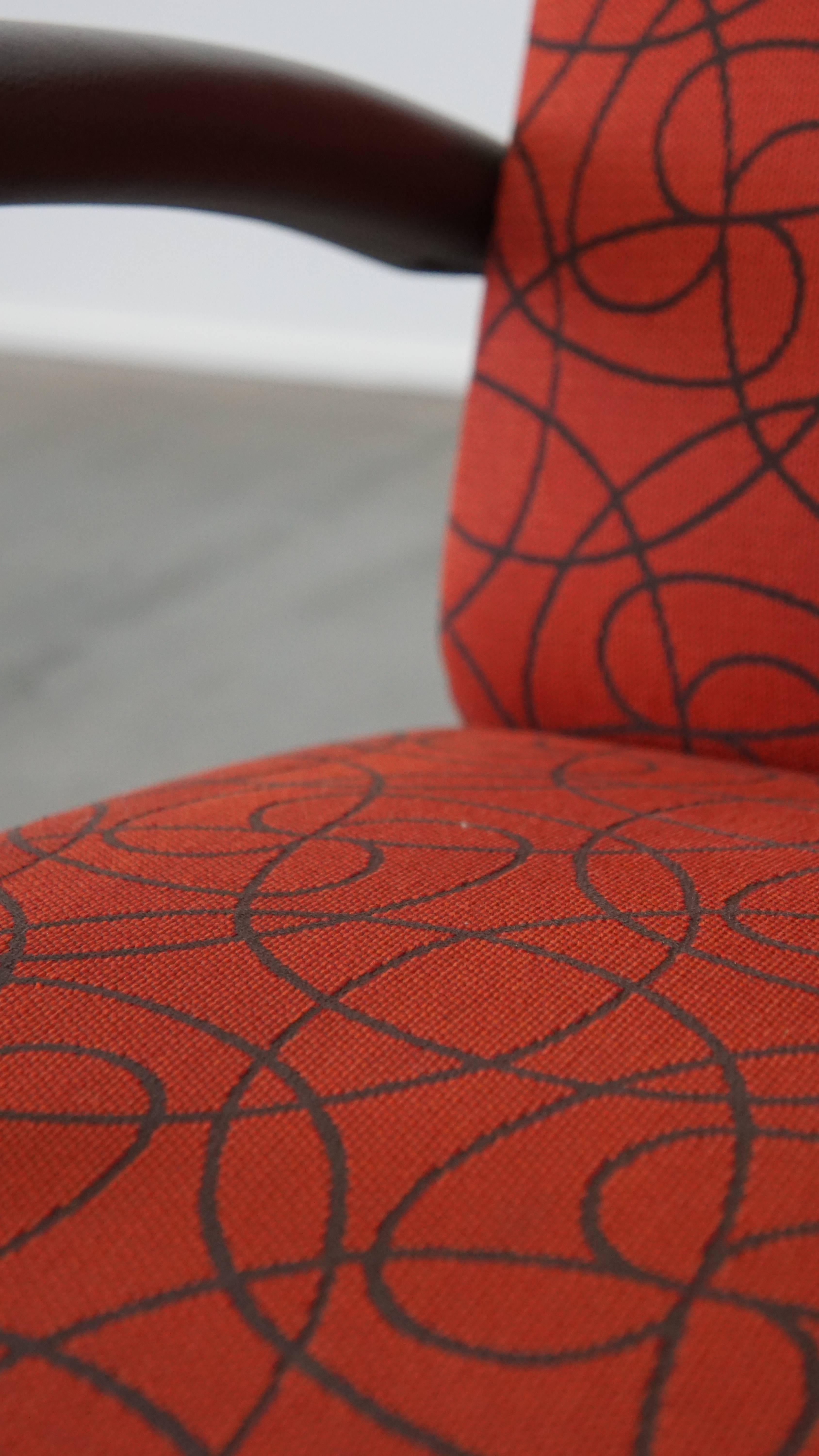 Fauteuil de design LeoLux modèle Scylla avec coussin de dossier supplémentaire en vente 1