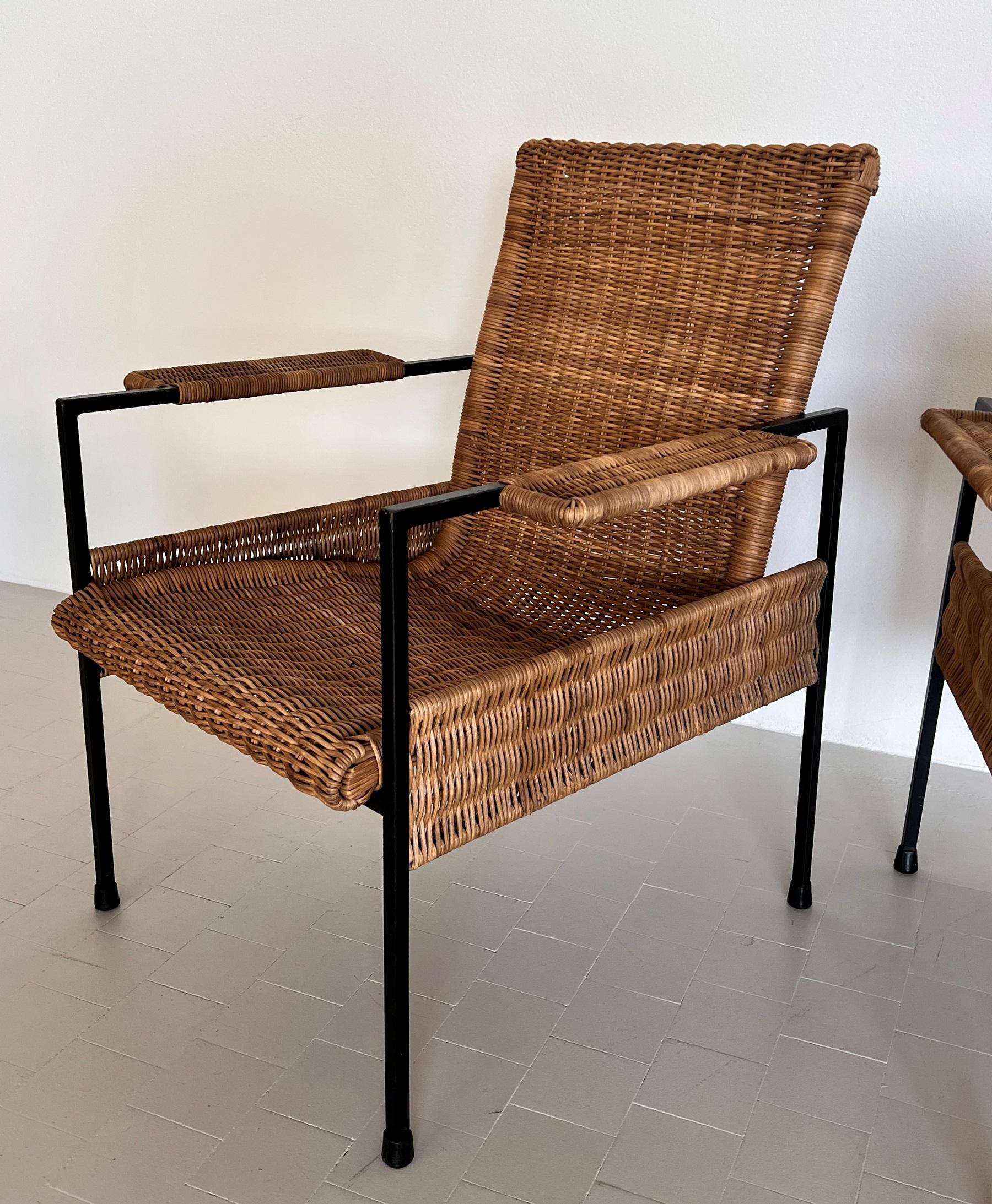 20th Century Italian Comfortable Midcentury Rattan Wicker and Iron Lounge Chairs, set of 4 For Sale