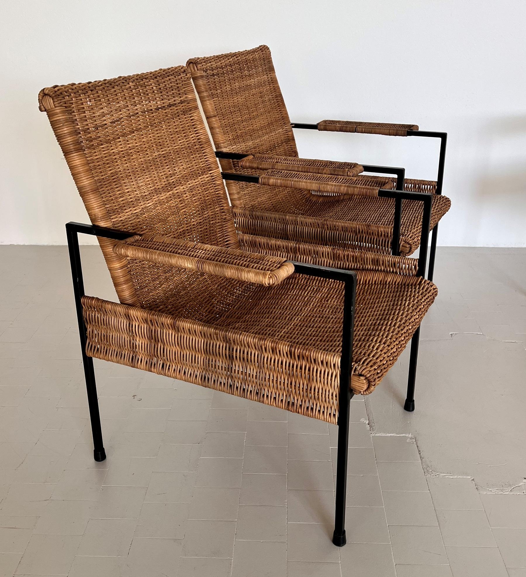 Italian Comfortable Midcentury Rattan Wicker and Iron Lounge Chairs, set of 4 For Sale 2