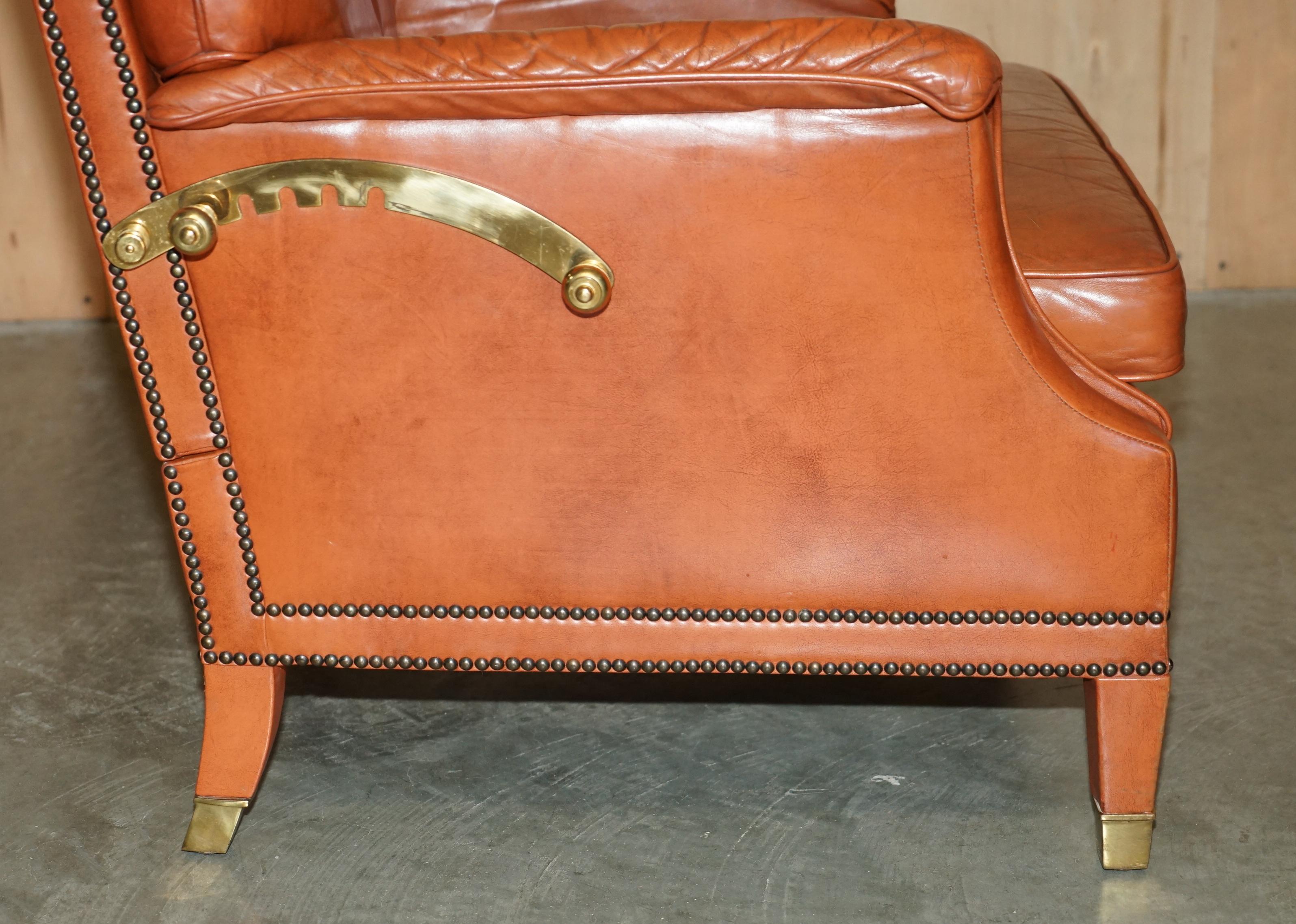 COMFORTABLE PAiR OF FRENCH NEOCLASSICAL STYLE LEATHER & BRASS RECLINER ARMCHAIRS For Sale 4