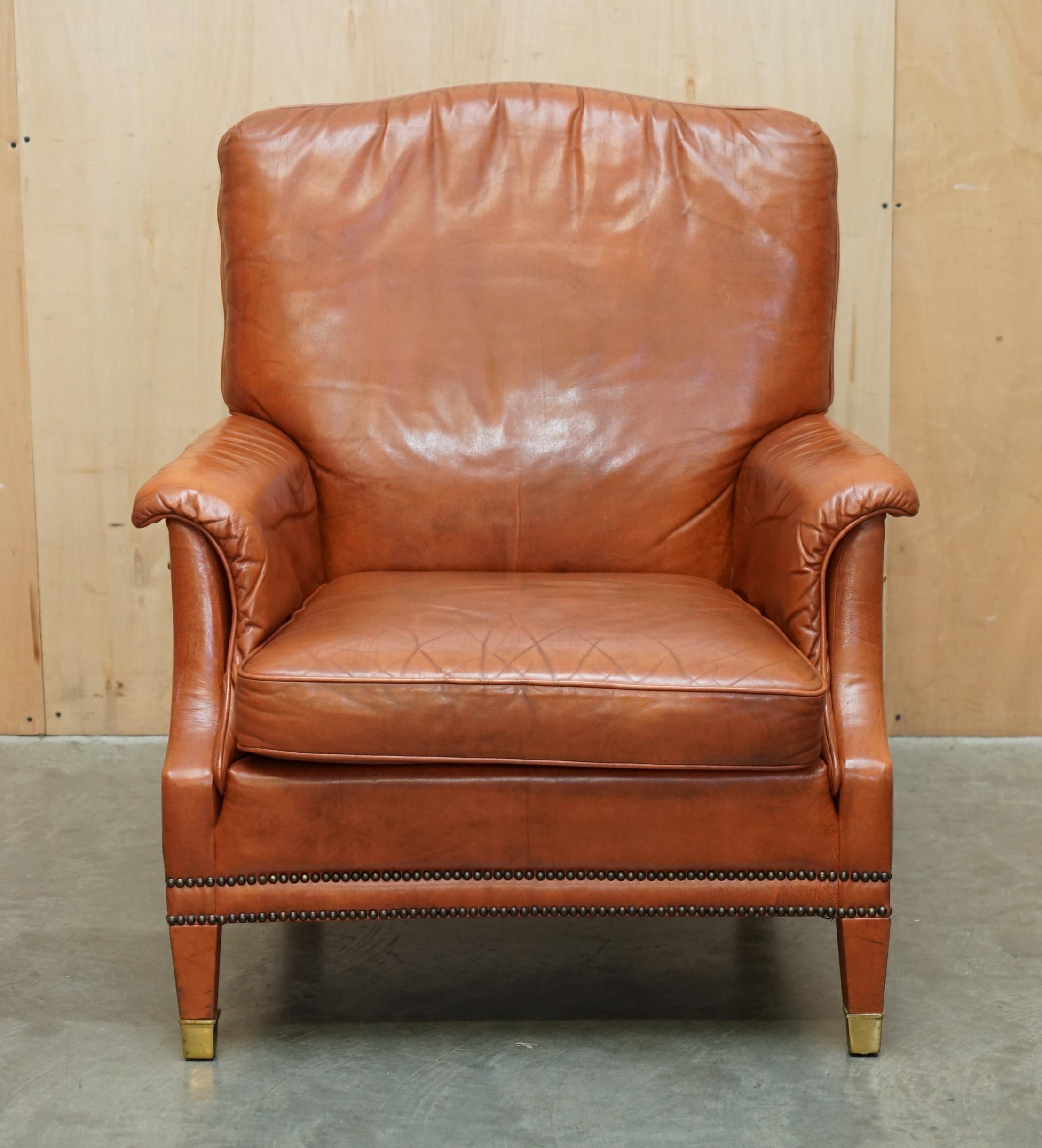 COMFORTABLE PAiR OF FRENCH NEOCLASSICAL STYLE LEATHER & BRASS RECLINER ARMCHAIRS For Sale 13