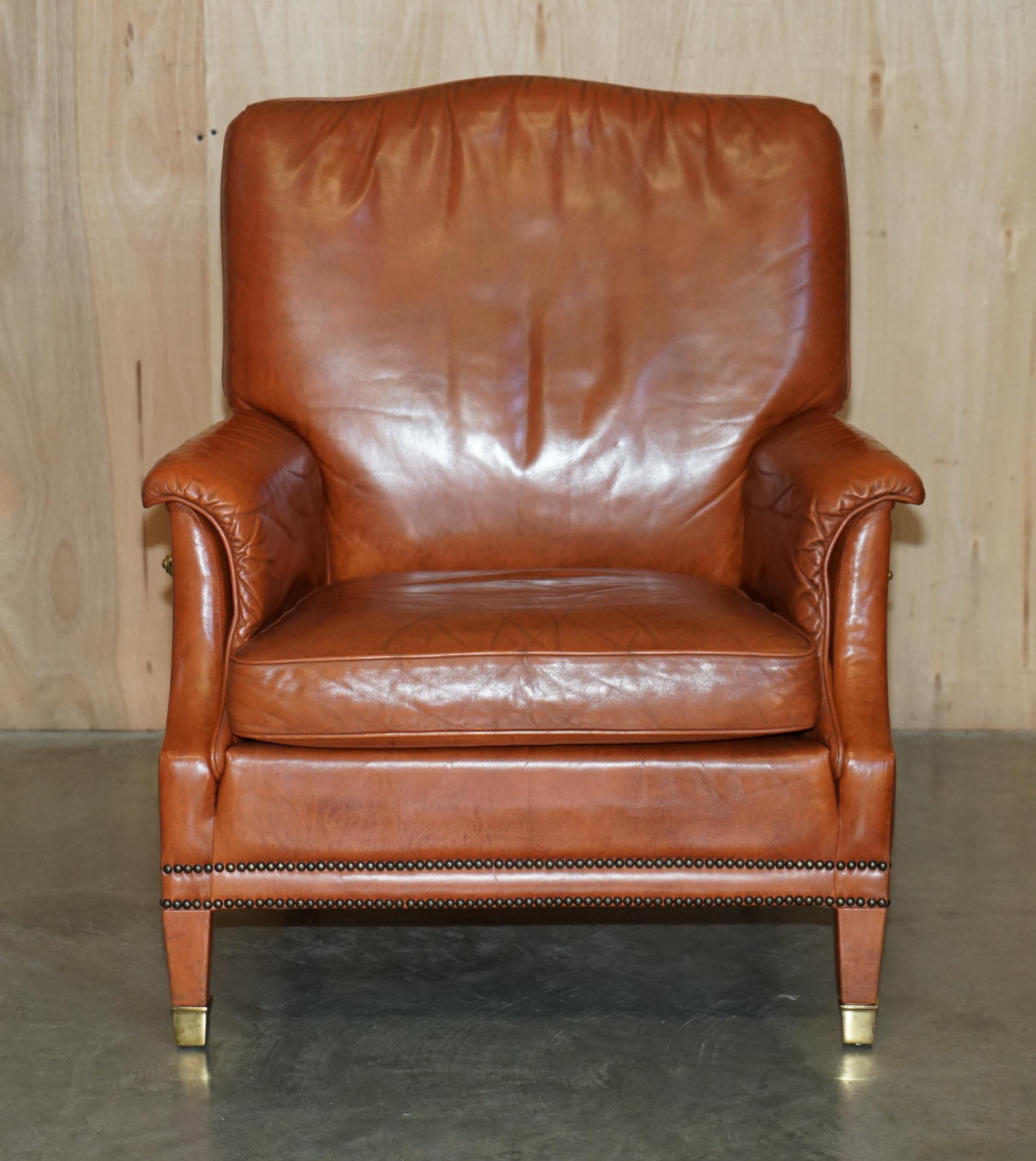 Art Deco COMFORTABLE PAiR OF FRENCH NEOCLASSICAL STYLE LEATHER & BRASS RECLINER ARMCHAIRS For Sale