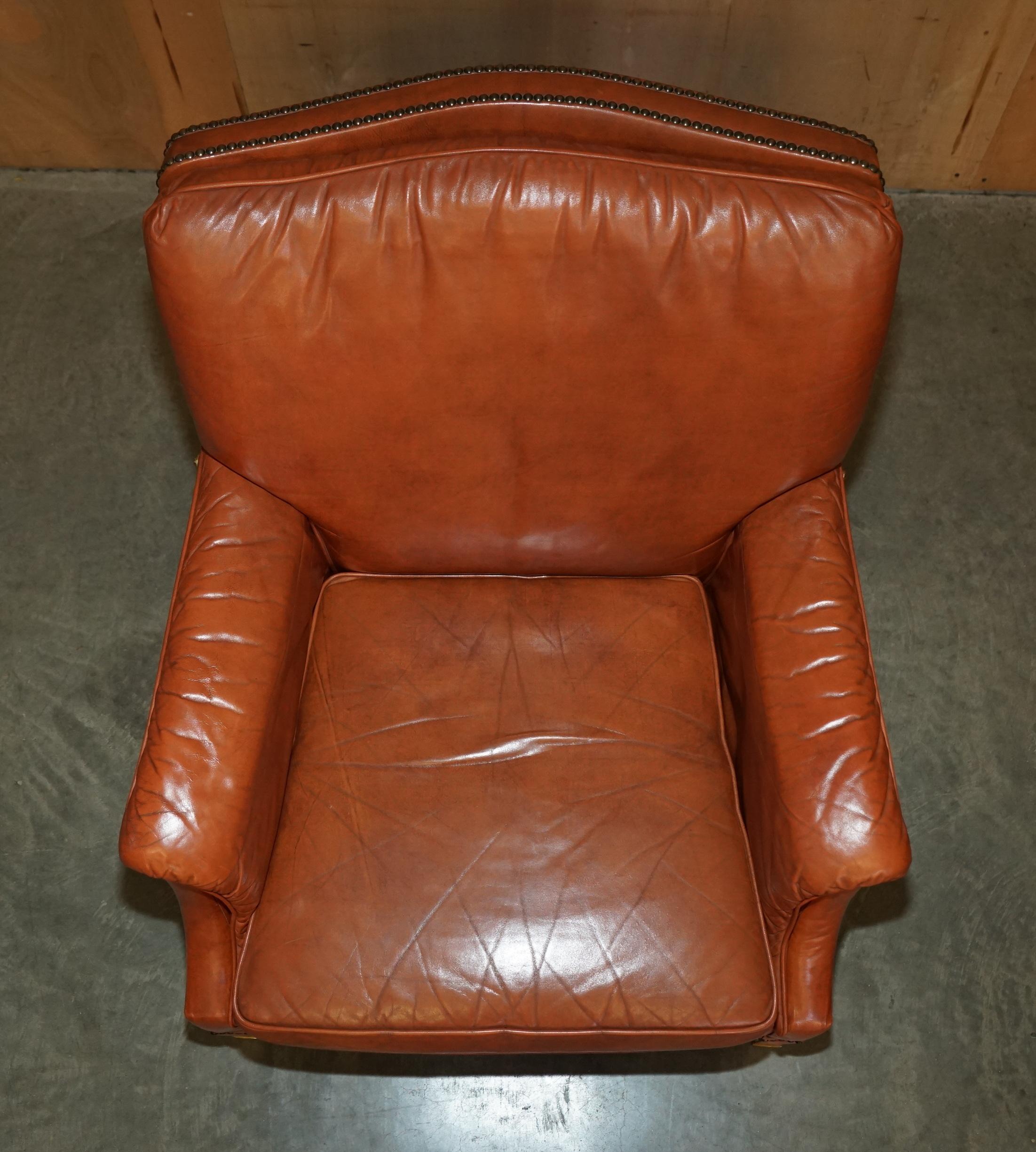 Hand-Crafted COMFORTABLE PAiR OF FRENCH NEOCLASSICAL STYLE LEATHER & BRASS RECLINER ARMCHAIRS For Sale