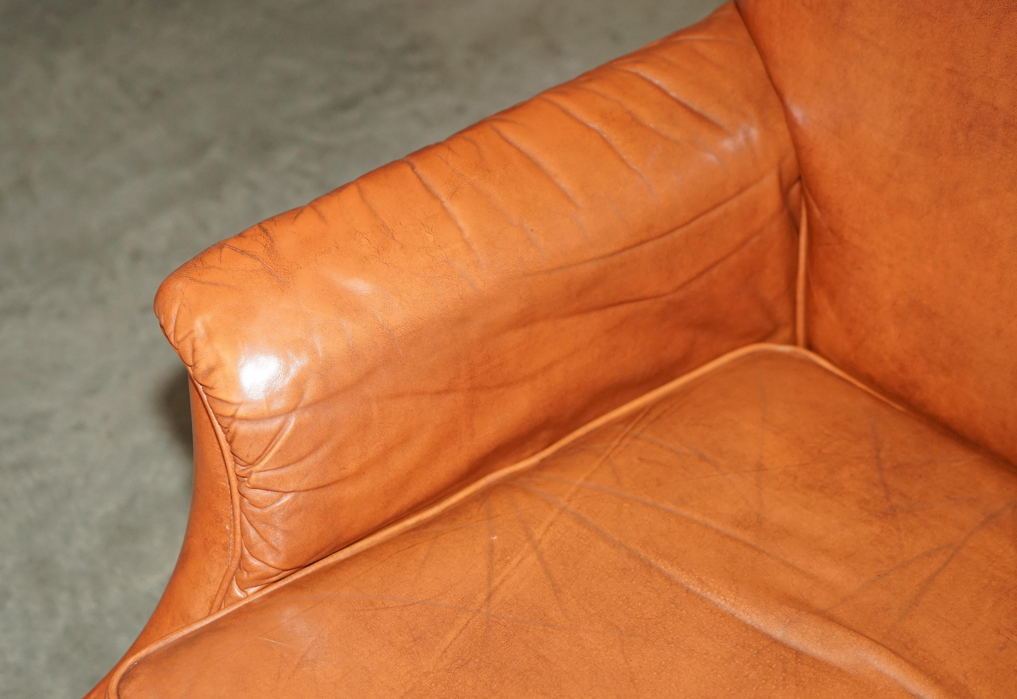 Brass COMFORTABLE PAiR OF FRENCH NEOCLASSICAL STYLE LEATHER & BRASS RECLINER ARMCHAIRS For Sale