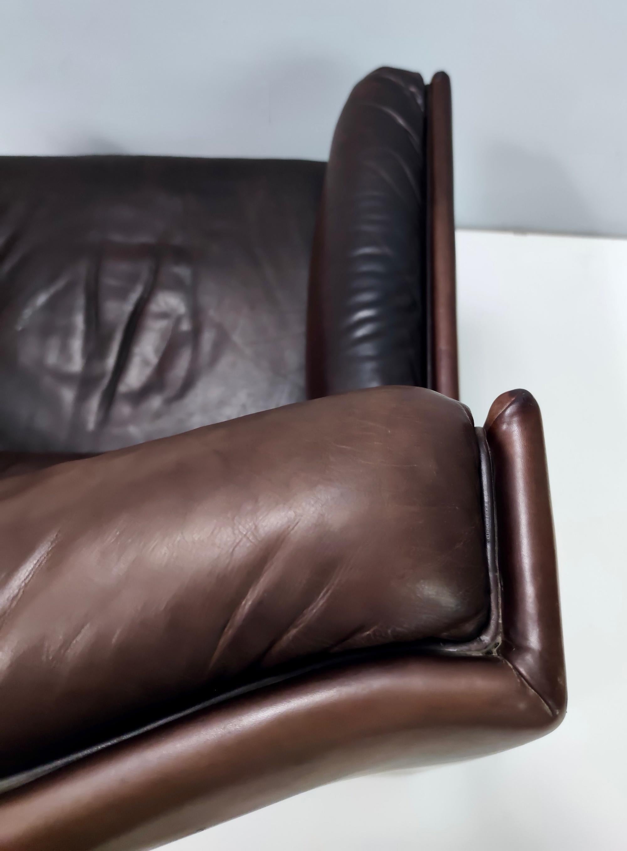Comfortable Postmodern Brown Leather Armchair, Italy For Sale 7