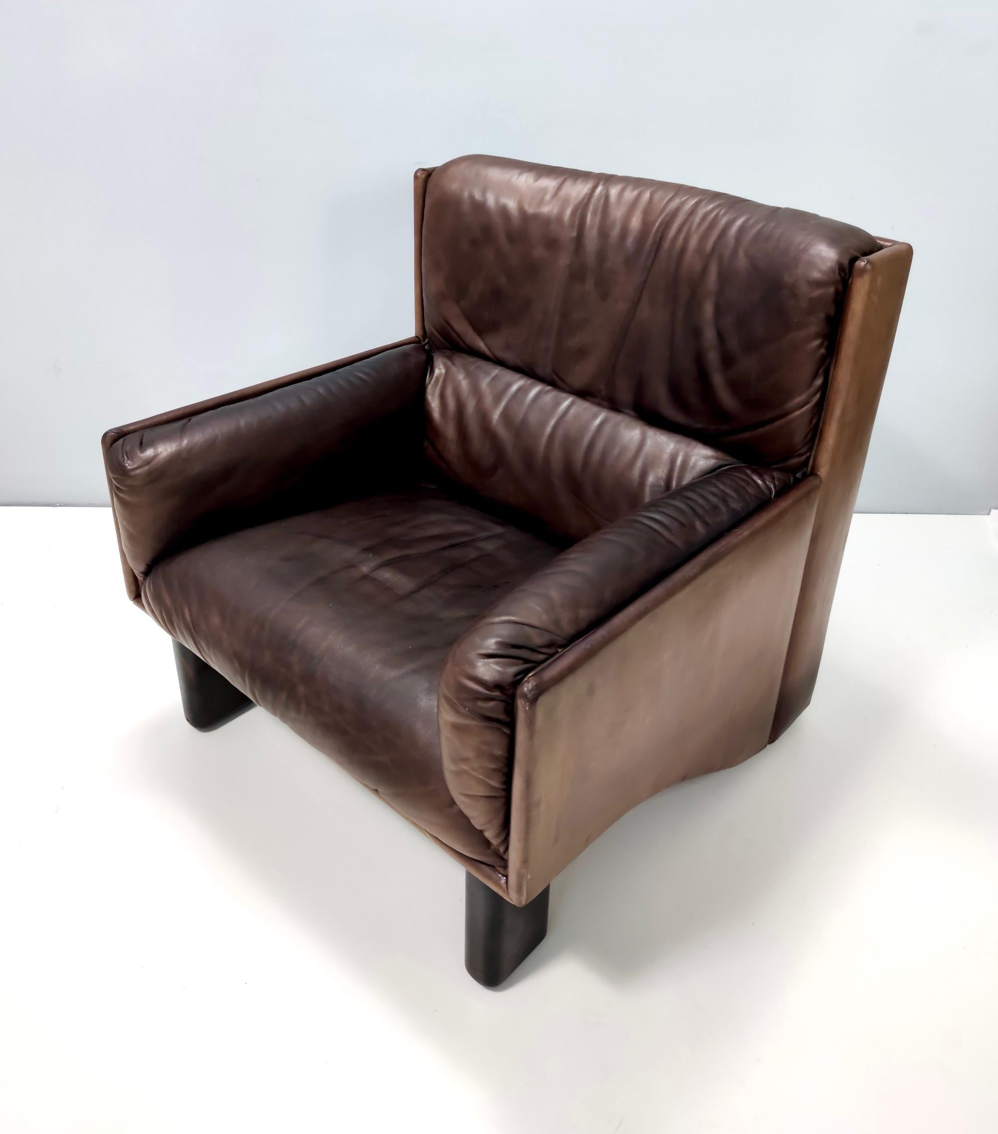 Late 20th Century Comfortable Postmodern Brown Leather Armchair, Italy For Sale