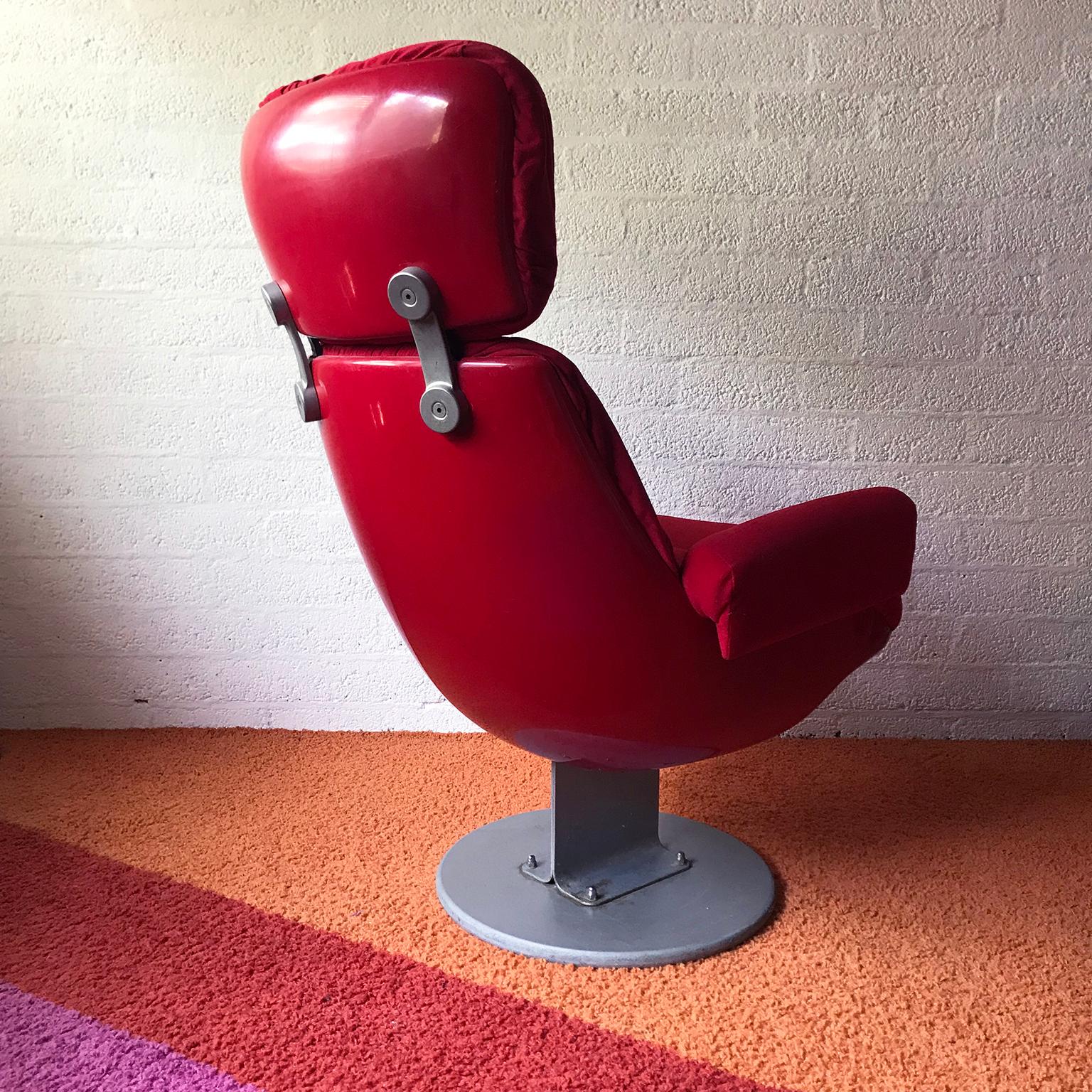 Comfortable Red Seventies Cinema Chairs from Paris In Distressed Condition In Amsterdam IJMuiden, NL