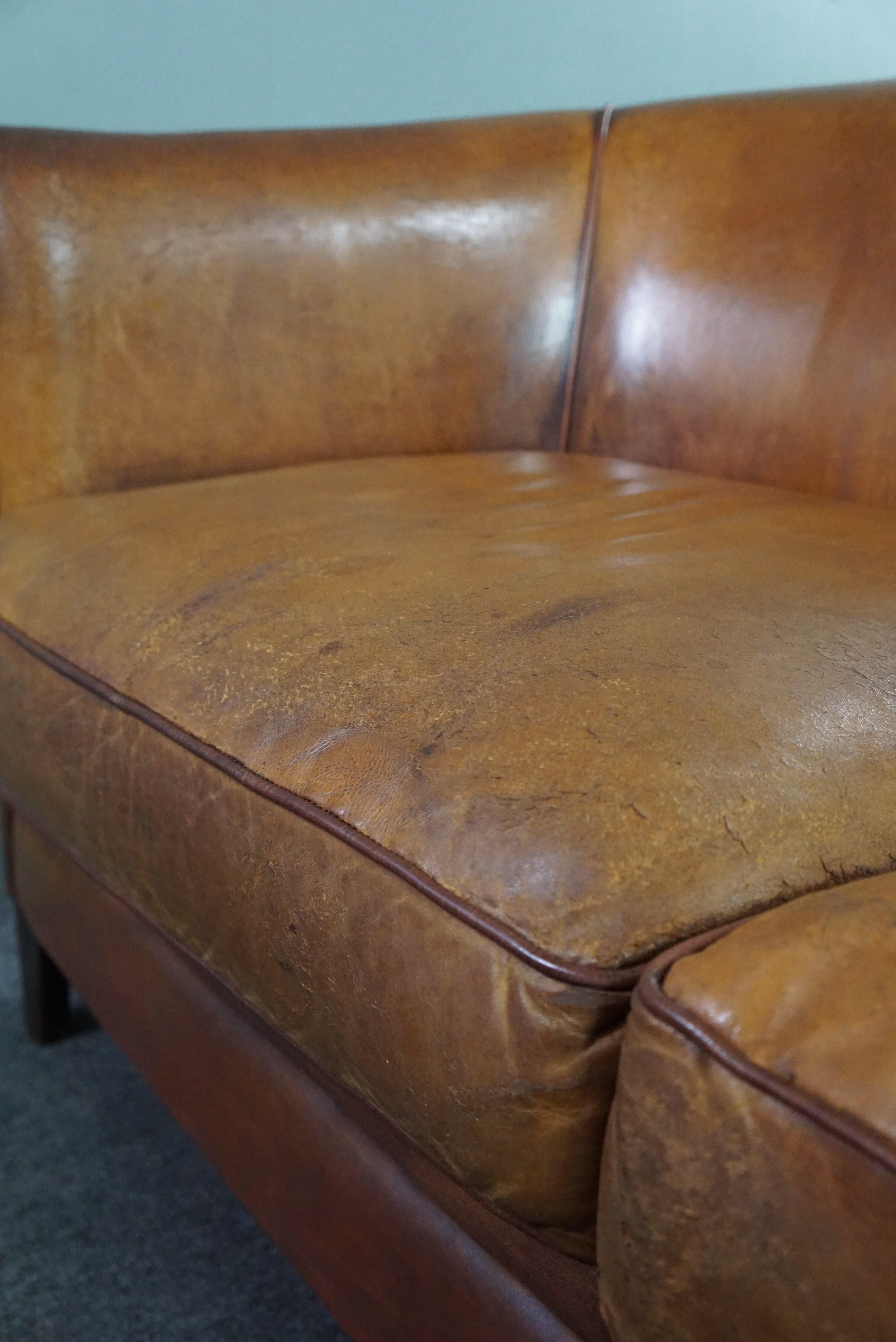 Comfortable sheep leather 2.5 seater sofa For Sale 2