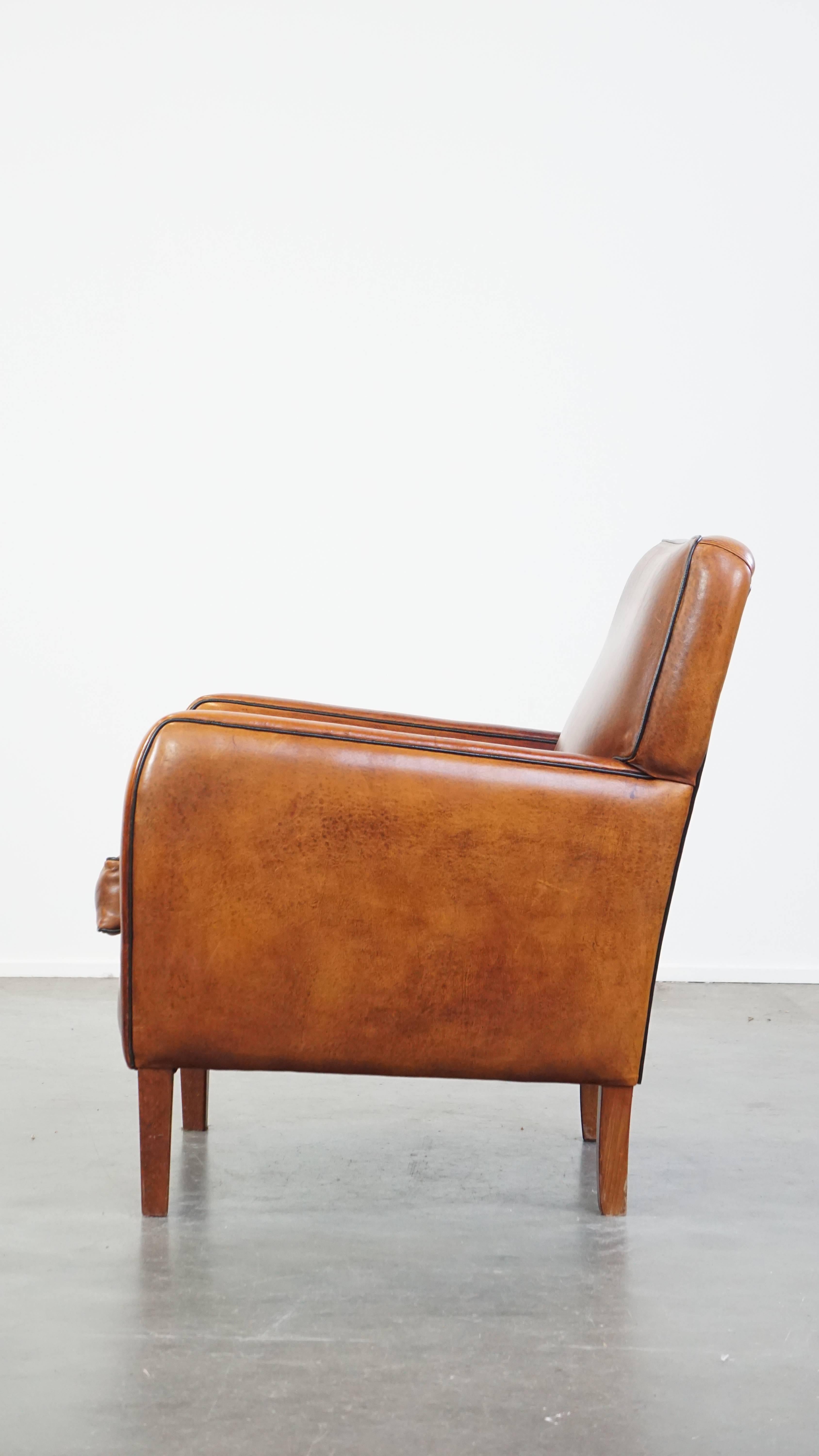 20th Century Comfortable sheep leather armchair with a beautiful finish and stunning colors For Sale