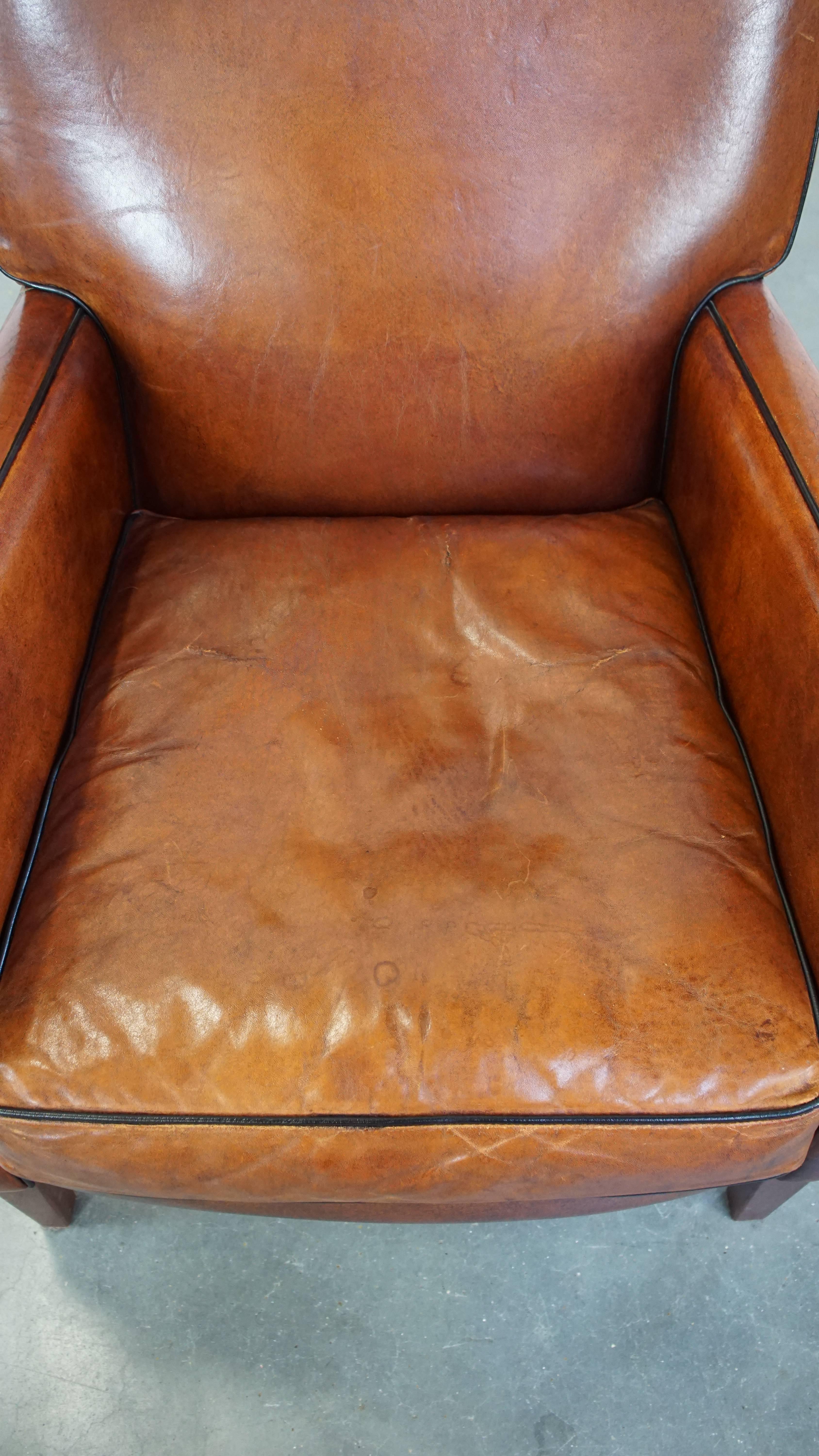 Sheepskin Comfortable sheep leather armchair with a beautiful finish and stunning colors For Sale