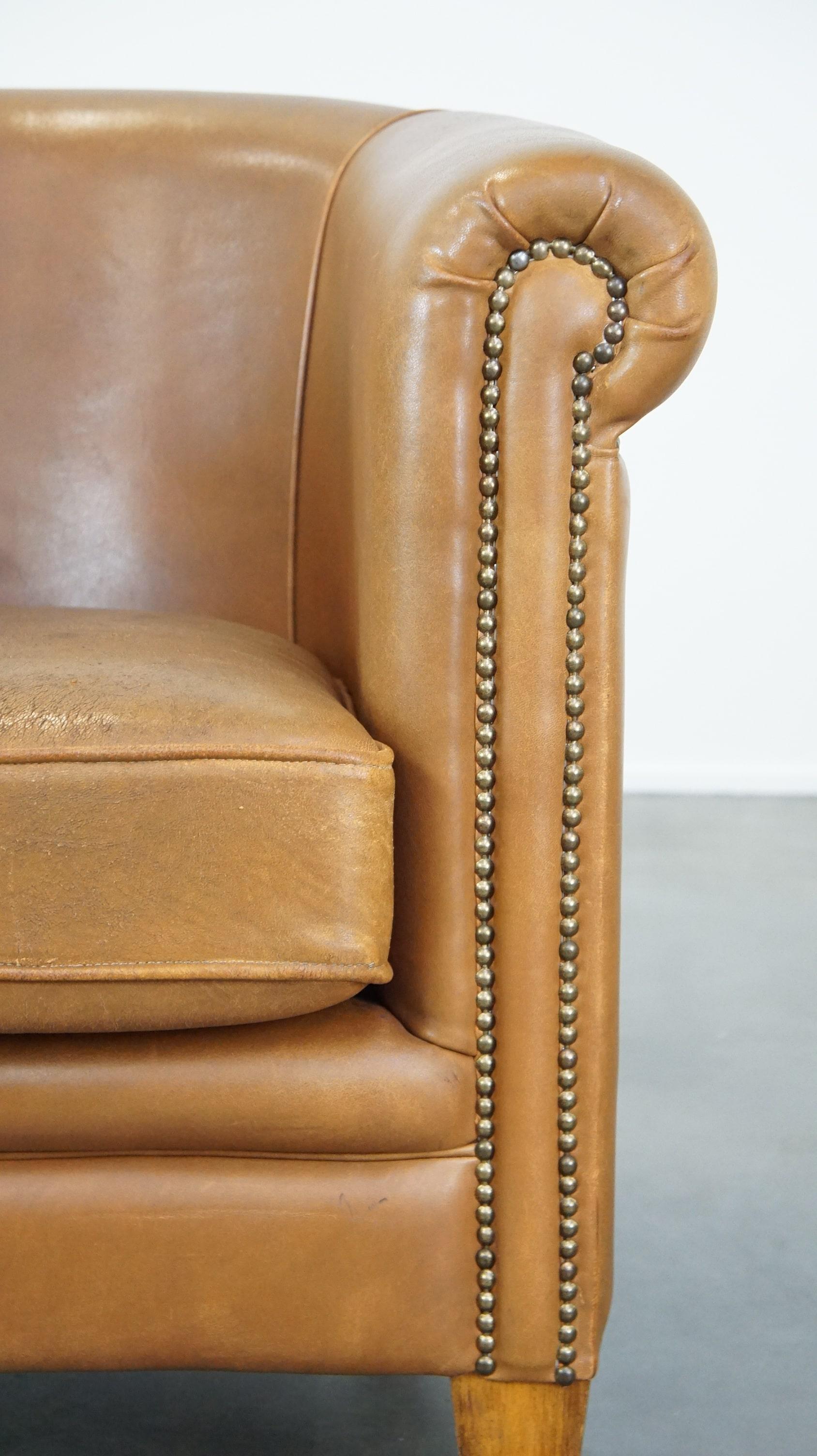 Comfortable Clubsessel aus Schafsleder in cognacfarbenem und gutem Zustand im Angebot 6