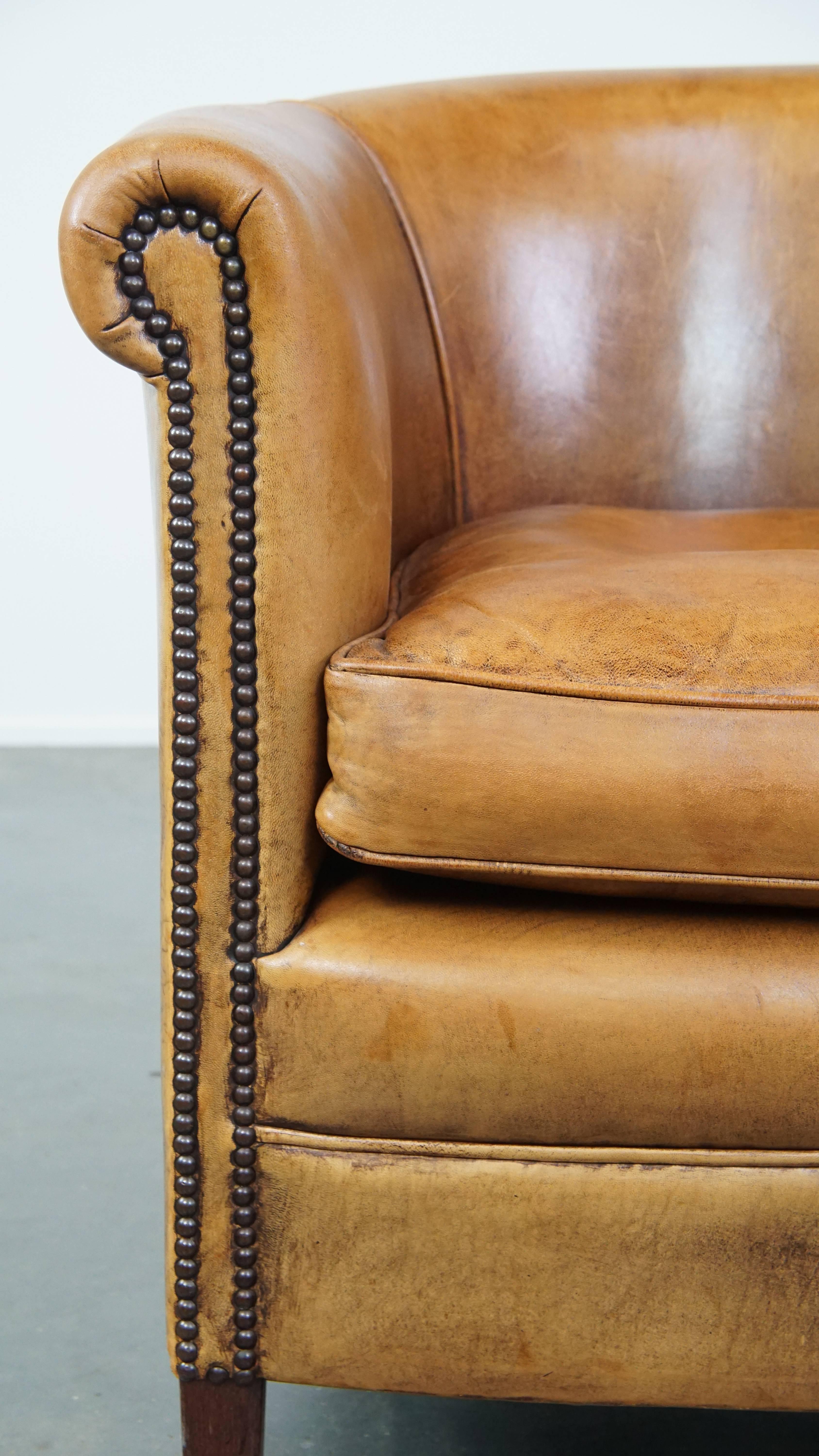 Comfortable Sheepskin Leather Club Chair in a Beautiful Light Cognac Color For Sale 4