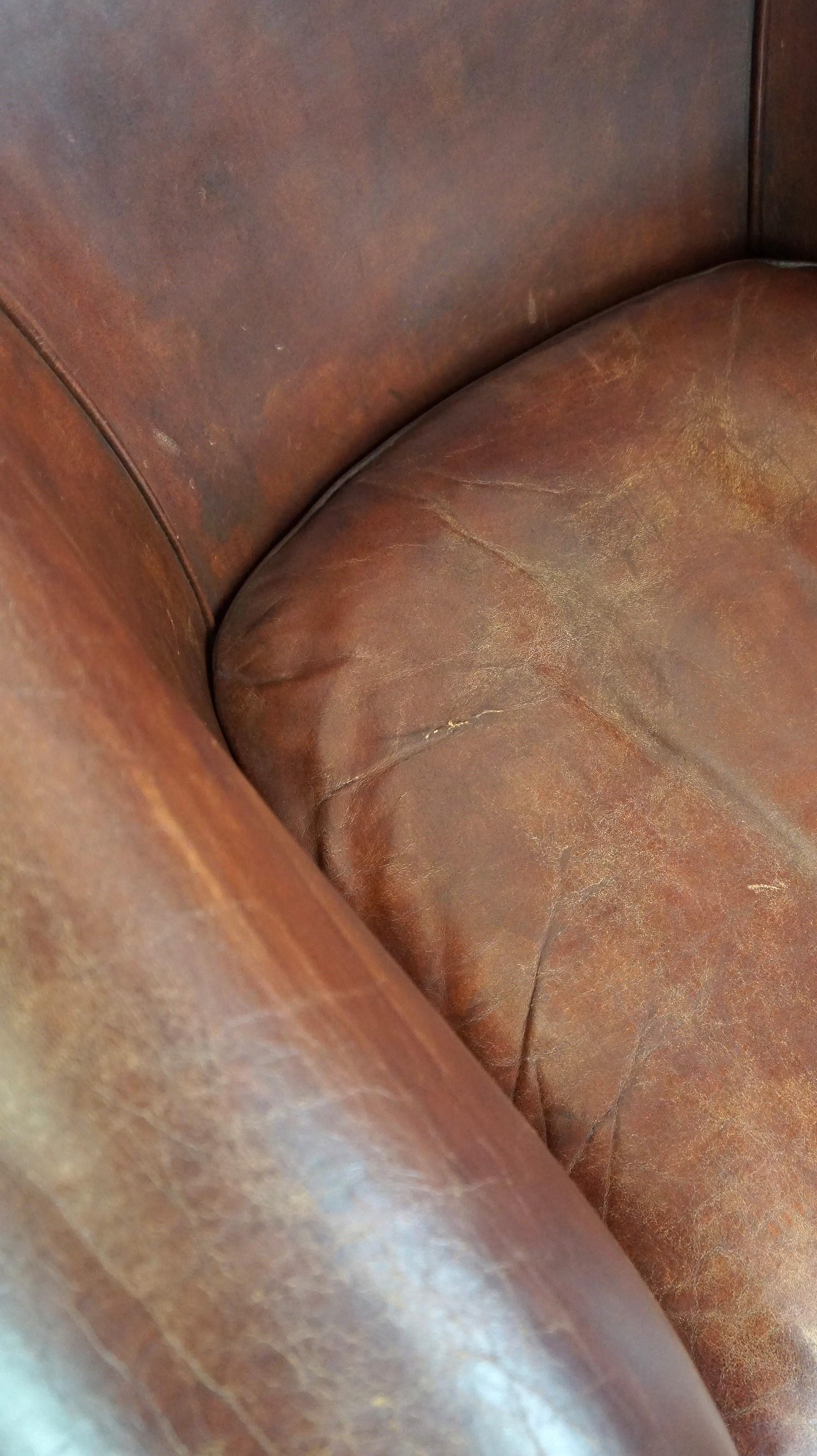 Comfortable, Spacious Sheepskin Leather Club Chair with a Loose Seat Cushion For Sale 5