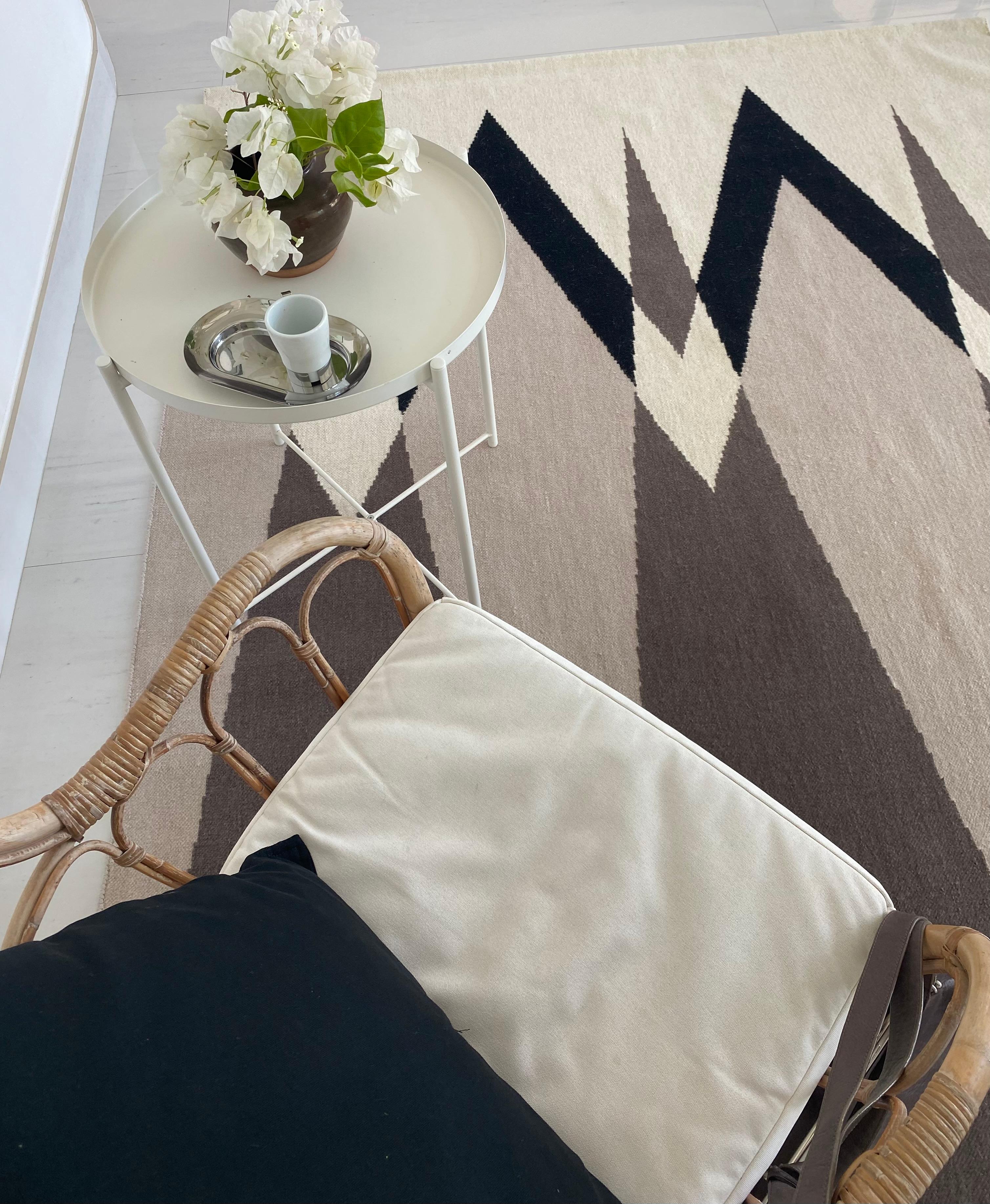 Contemporary Rug Brown Dhurrie Wool Modern Geometric Neutral Beige Earth geometric carpet For Sale