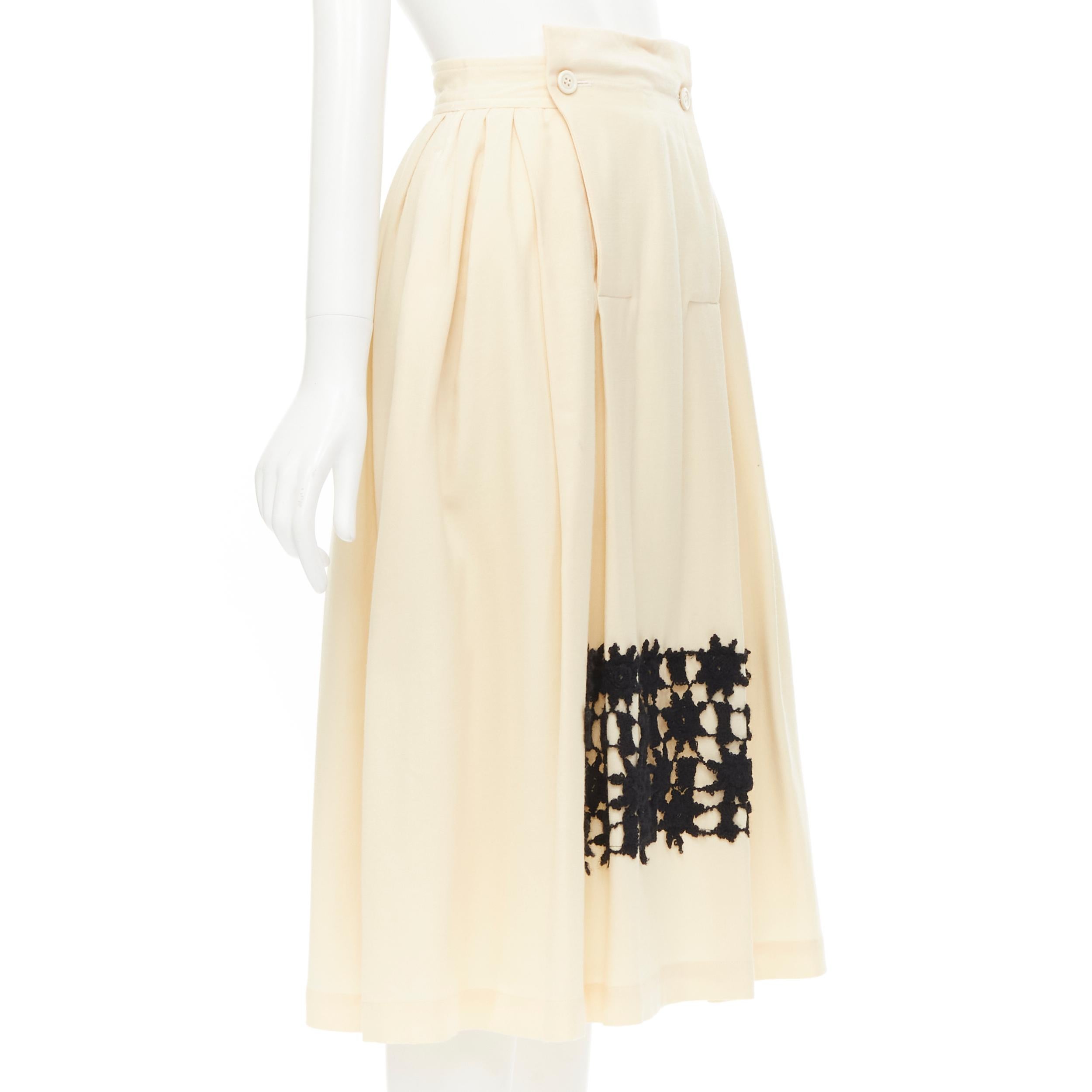White COMME DES GARCINS 1988 Runway Vintage cream black lattice lace flared skirt S For Sale