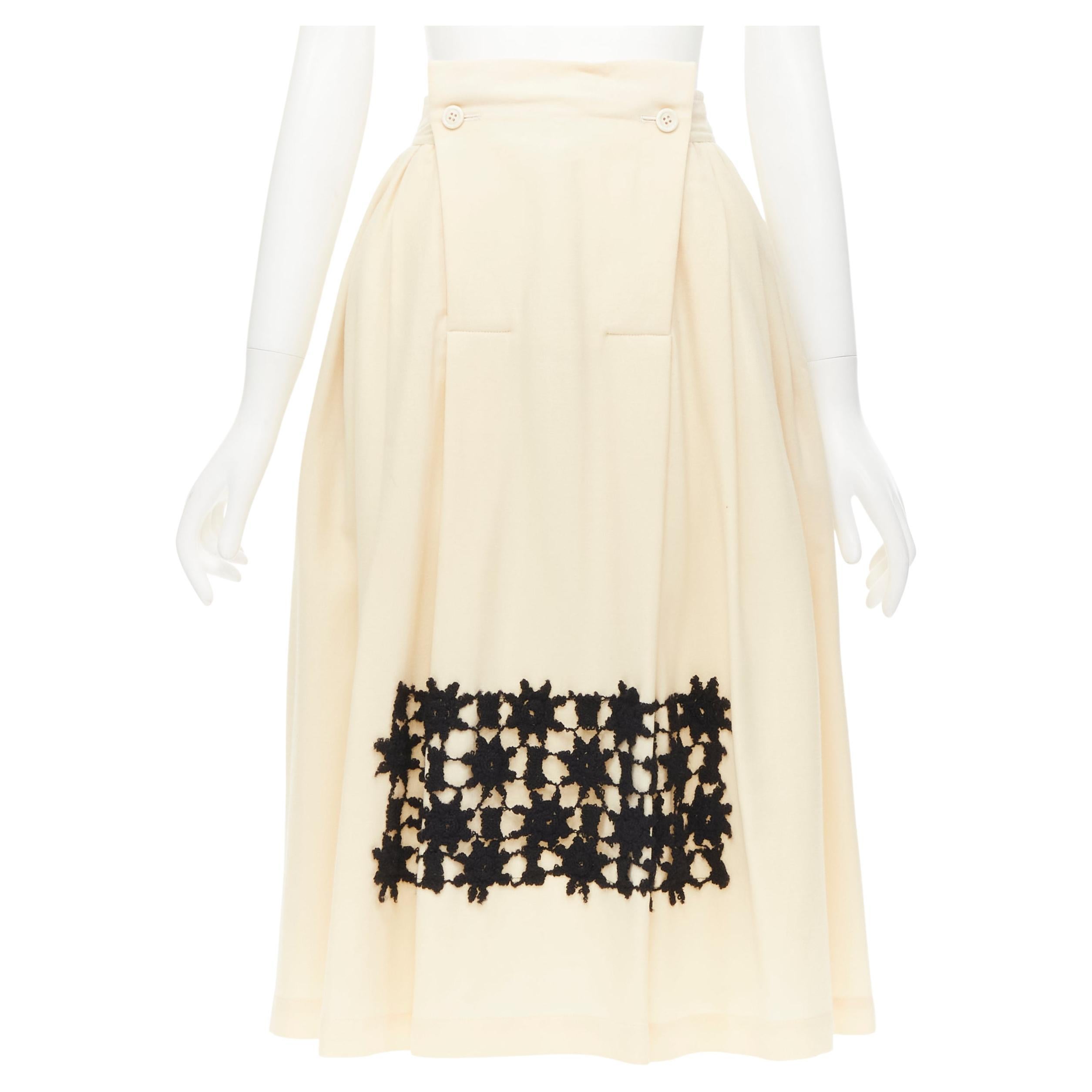 COMME DES GARCINS 1988 Runway Vintage cream black lattice lace flared skirt S For Sale