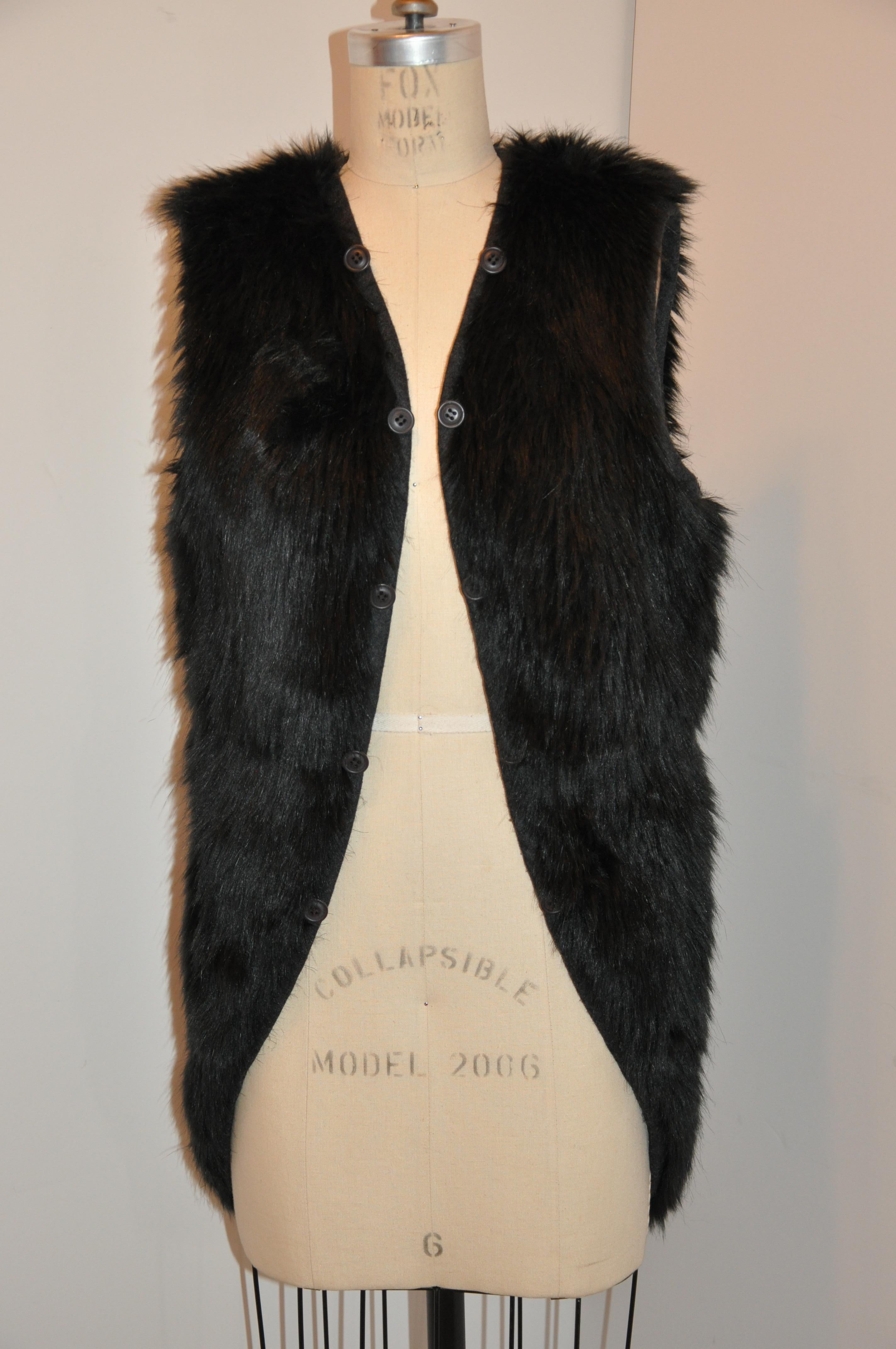 Comme des Garcon - Gilet ouvert entièrement doublé en laine noire et fausse fourrure avec passepoil en vente 2
