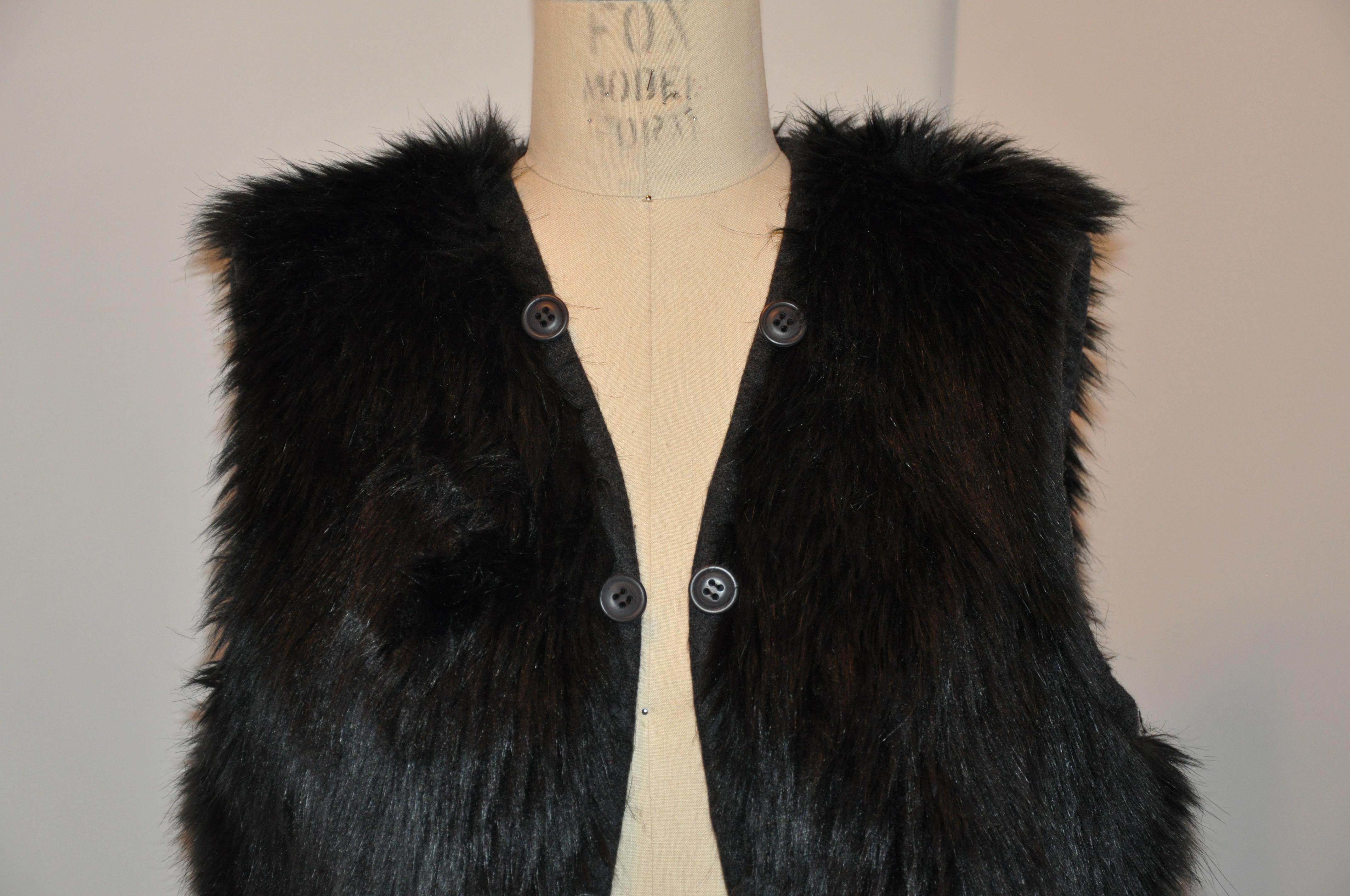 Comme des Garcon - Gilet ouvert entièrement doublé en laine noire et fausse fourrure avec passepoil en vente 3