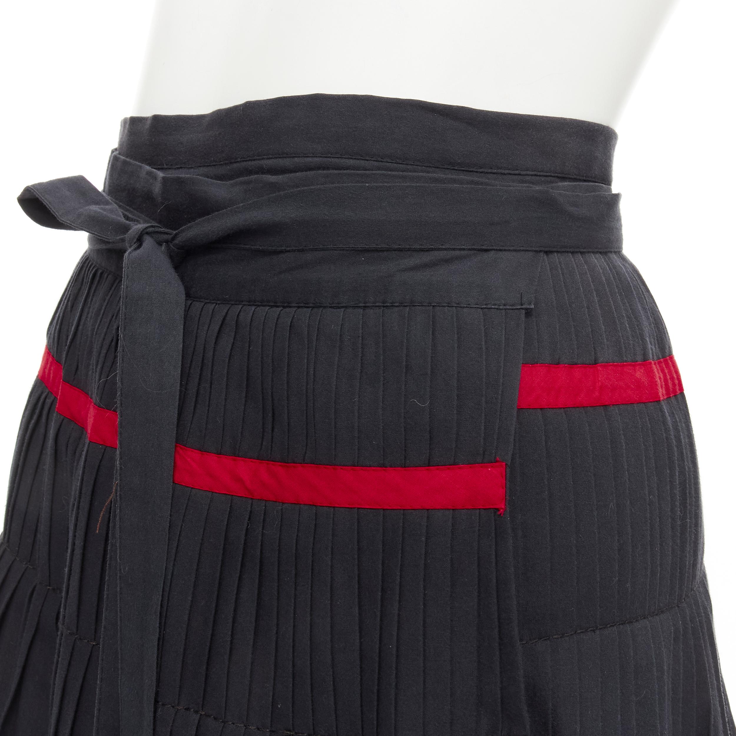 COMME DES GARCONS 1980s black geometric pattern pleated wrapped flared skirt S For Sale 1