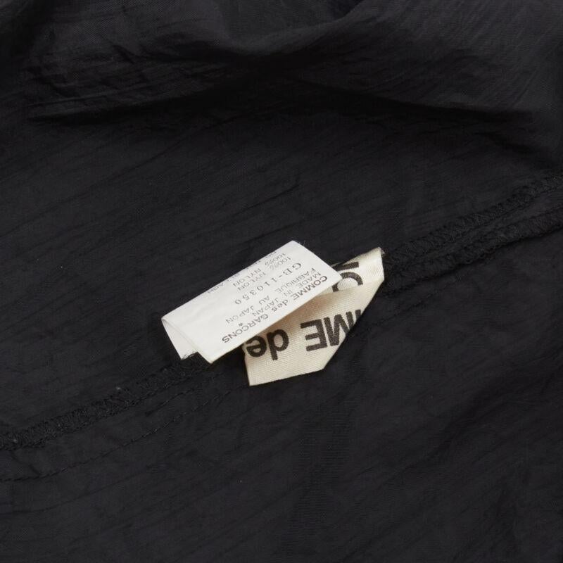 COMME DES GARCONS Vintage anni '80 Giacca a coprispalle in nylon nero stropicciato in vendita 4