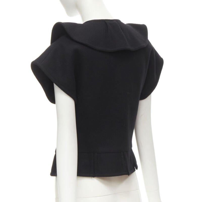 COMME DES GARCONS 1980er Jahre Vintage Schwarzes strukturiertes Oberteil aus Filz mit ausgestelltem Kragen und peplum im Angebot 2