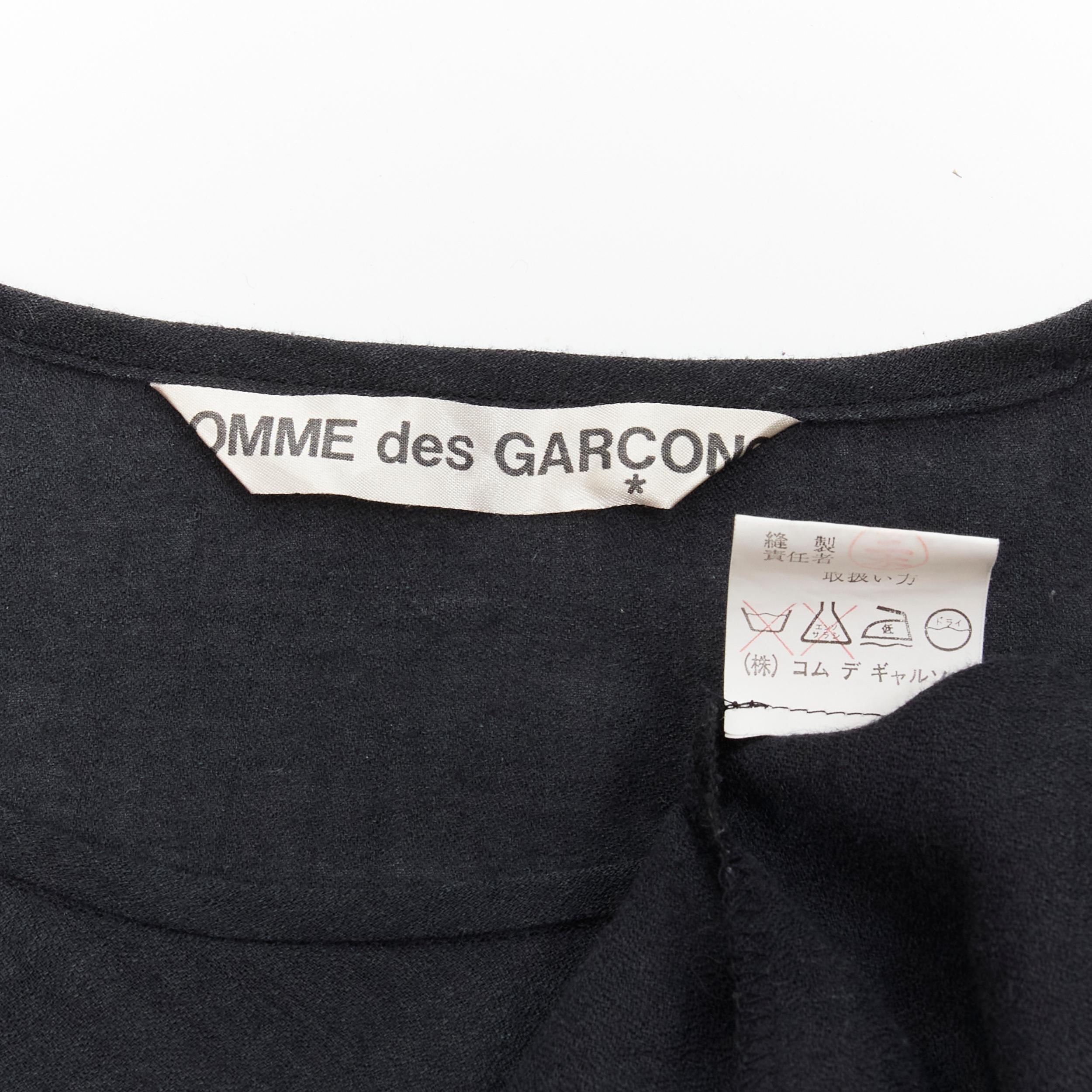 COMME DES GARCONS 1980s Vintage black linen square shorter back loose top S For Sale 4