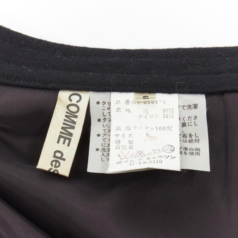 COMME DES GARCONS anni '80 Gonna svasata asimmetrica in feltro di lana nera vintage, linea A S in vendita 3