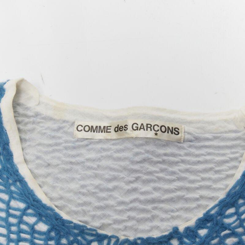 COMME DES GARCONS haut court vintage brodé en laine bleue, années 1980 en vente 4