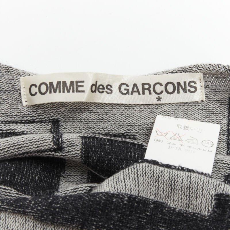 COMME DES GARCONS 1980's Vintage grey abstract wool intarsia wrap scarf cardigan For Sale 4