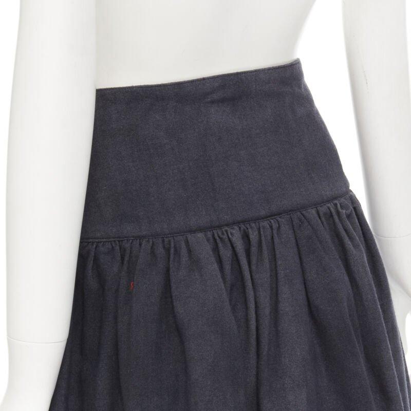 COMME DES GARCONS 1980er Jahre Vintage Grauer Wollkorsett-Spitzenrock mit ausgestelltem Ausschnitt S im Angebot 2