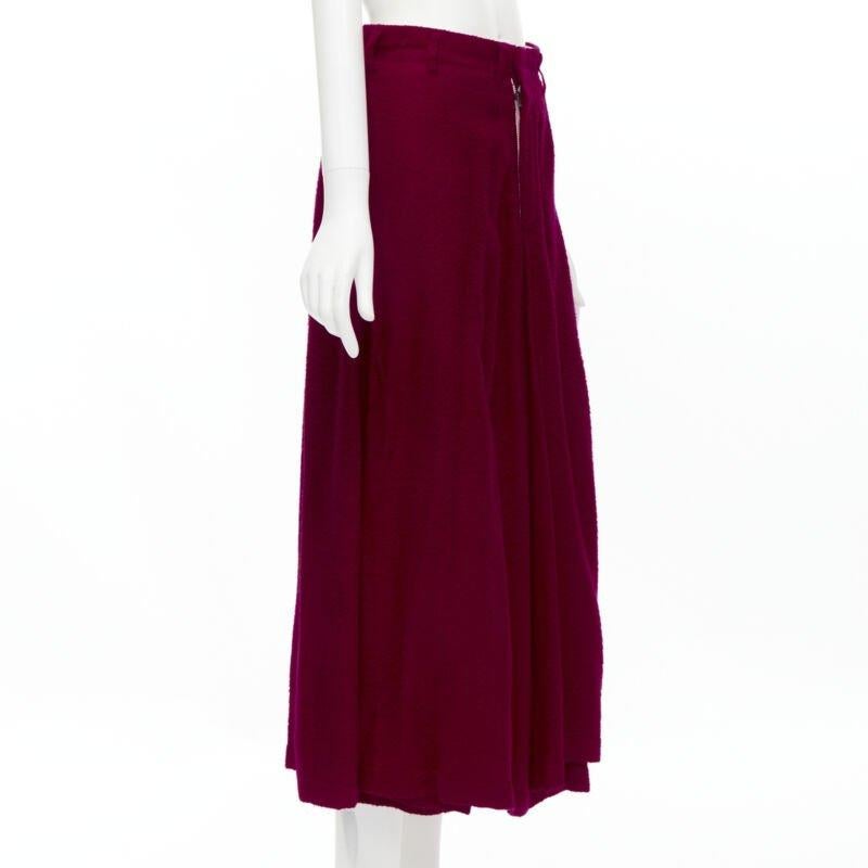 COMME DES GARCONS 1994 falda midi drapeada con pliegues diagonales de lana hervida roja S Rojo en venta