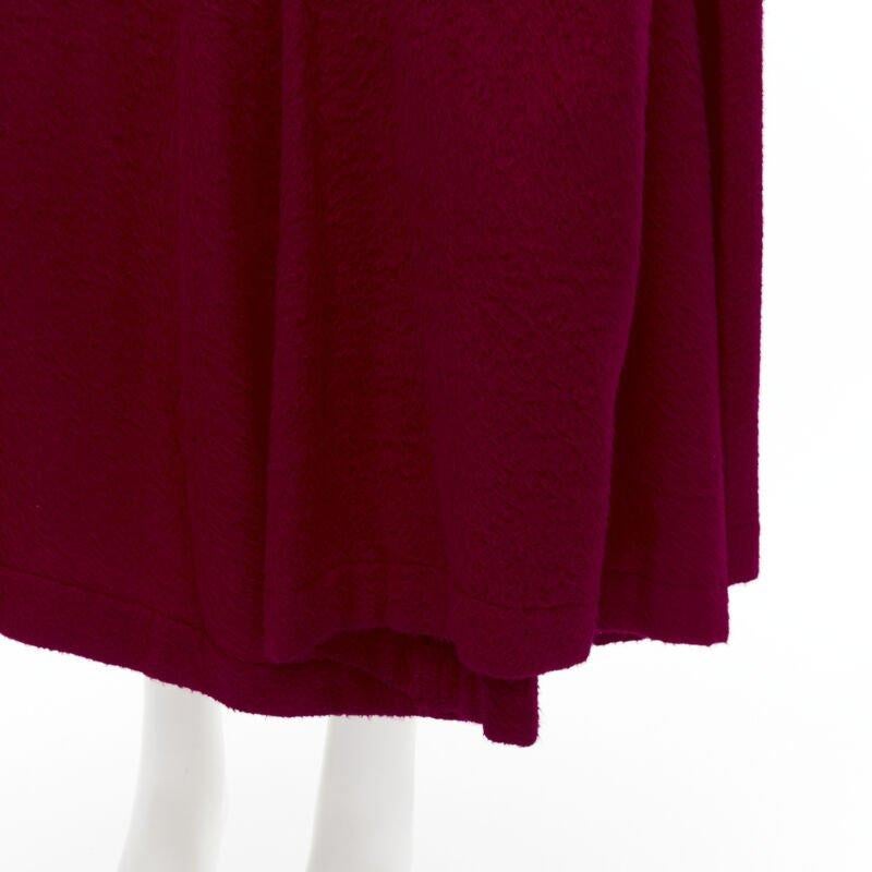 COMME DES GARCONS 1994 falda midi drapeada con pliegues diagonales de lana hervida roja S en venta 3