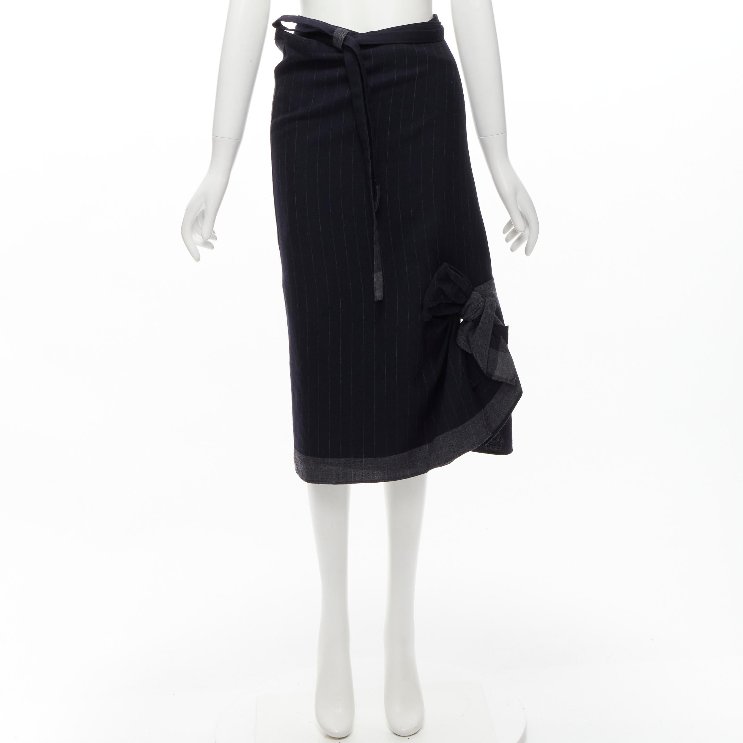 COMME DES GARCONS 2003 100% wool black pinstripe plaid bow wrap kilt skirt For Sale 5